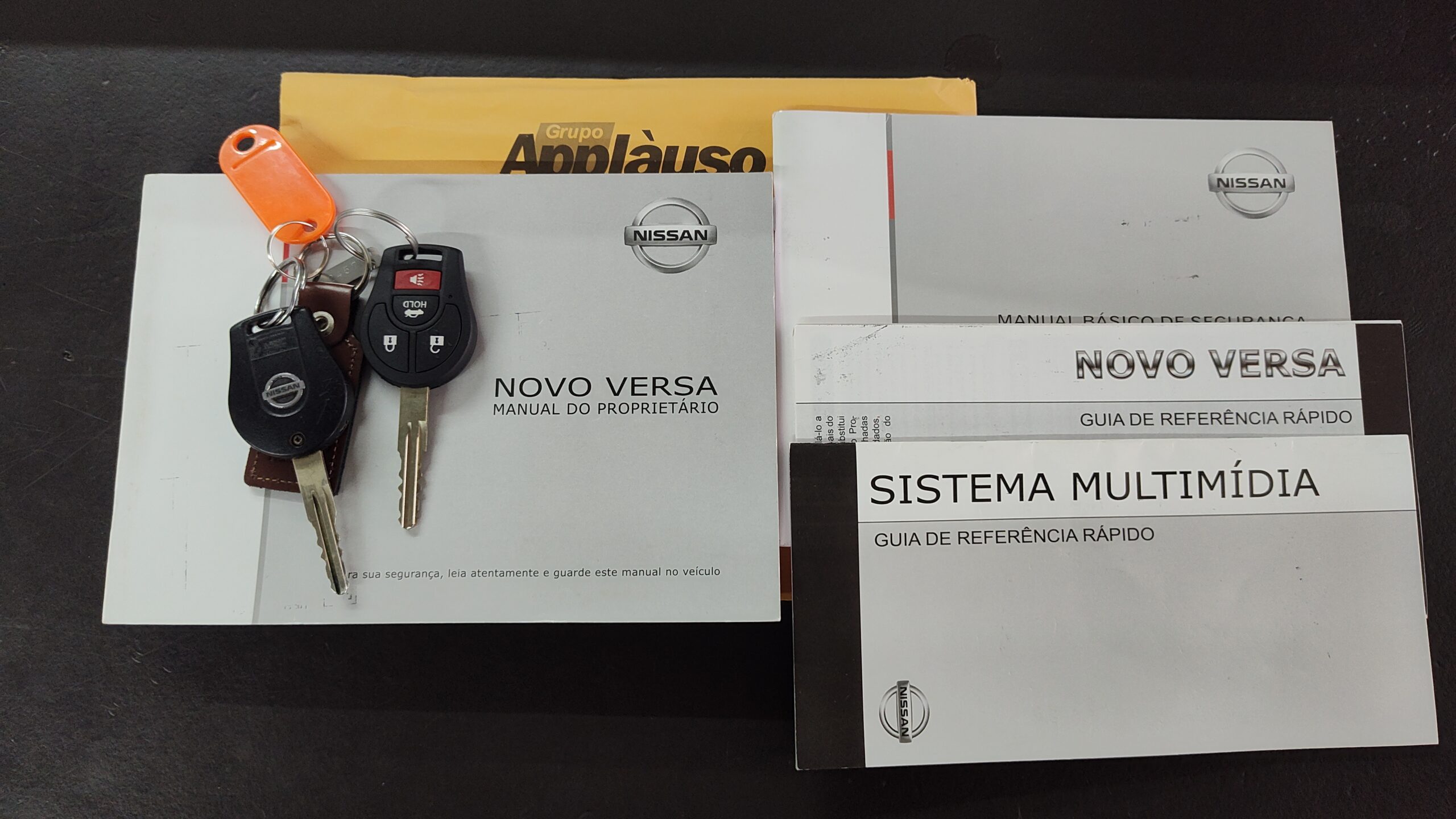 Nissan Versa - 1.6 16V FLEX SL 4P XTRONIC