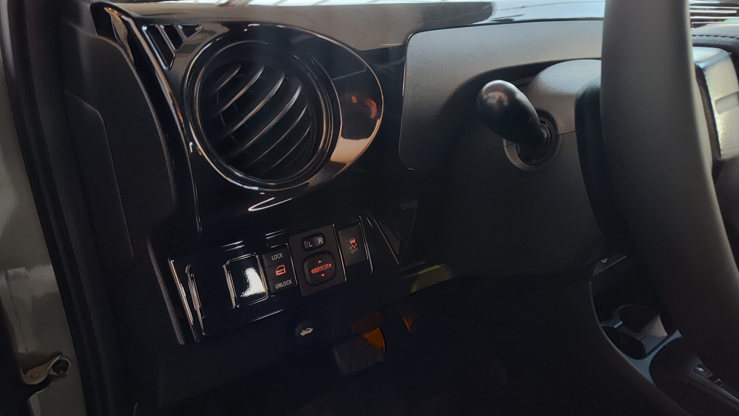 Toyota Etios - 1.3 X 16V FLEX 4P AUTOMÁTICO