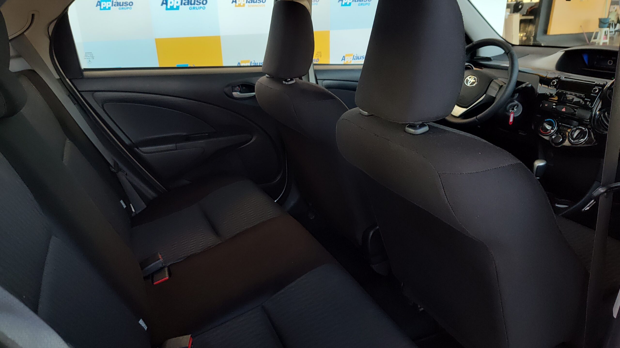 Toyota Etios - 1.3 X 16V FLEX 4P AUTOMÁTICO