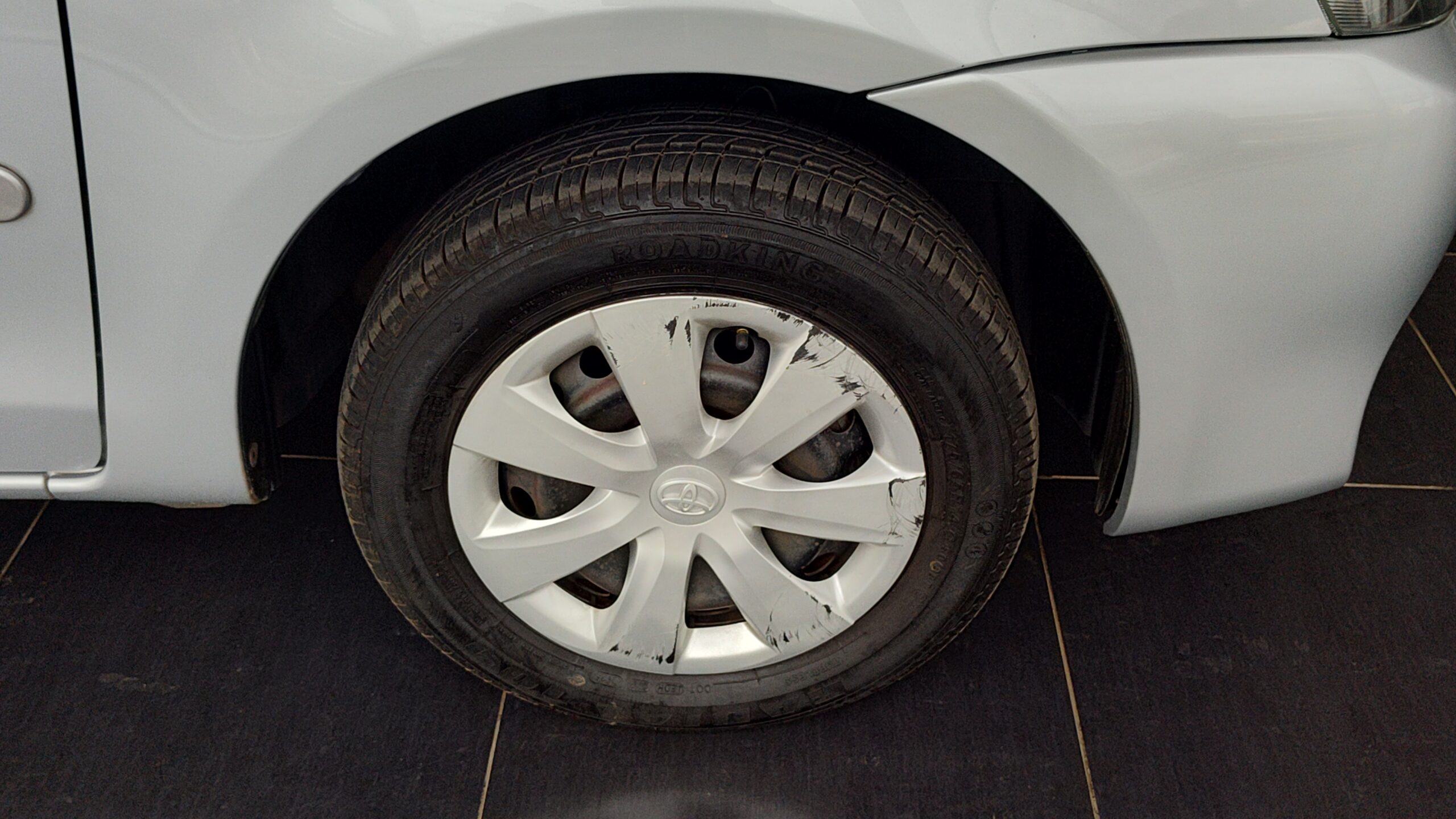 Toyota Etios - 1.3 X 16V FLEX 4P MANUAL