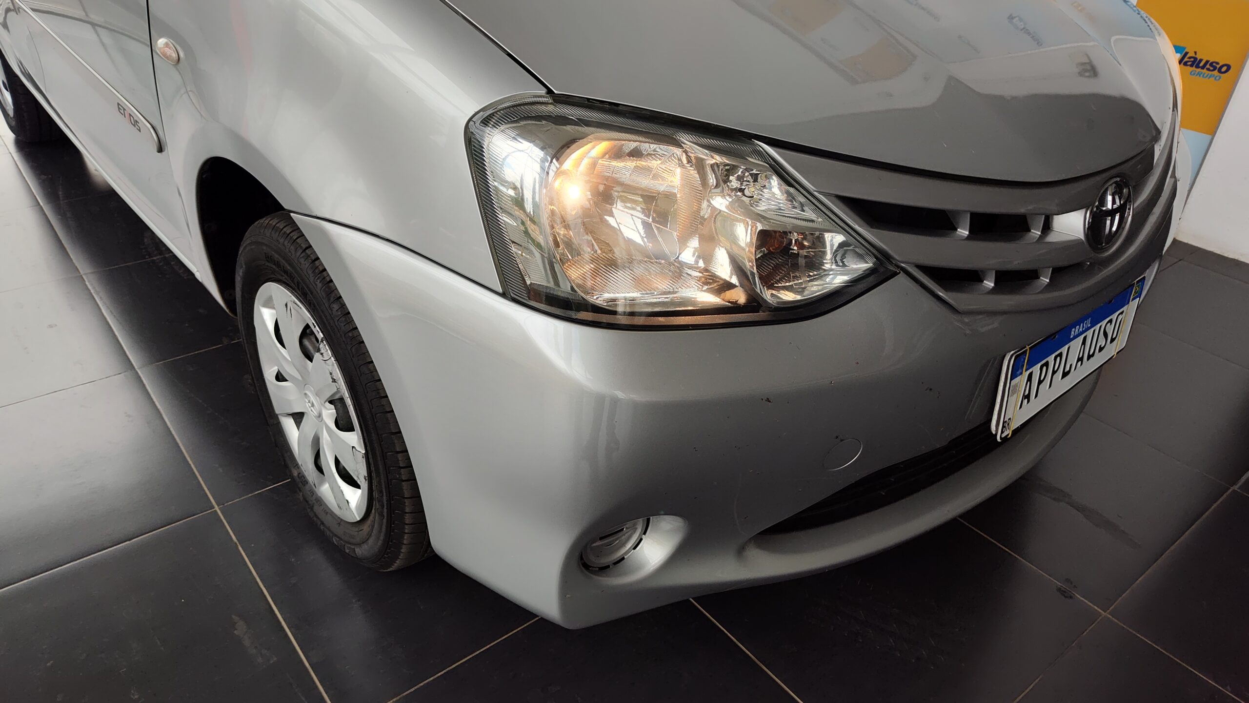 Toyota Etios - 1.3 X 16V FLEX 4P MANUAL