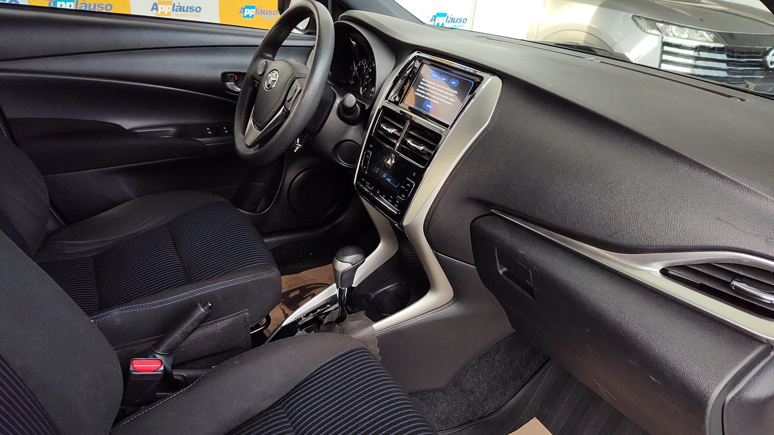 Toyota Yaris - 1.3 16V FLEX XL PLUS TECH MULTIDRIVE