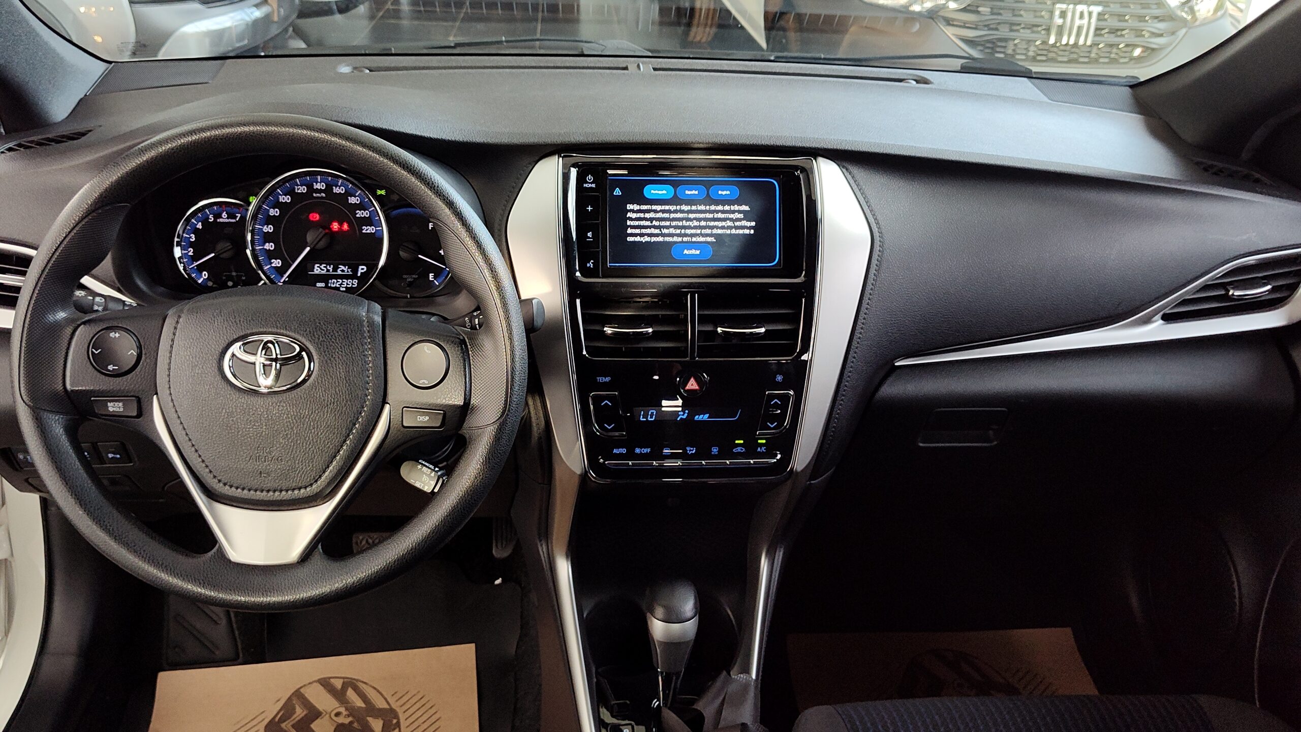 Toyota Yaris - 1.3 16V FLEX XL PLUS TECH MULTIDRIVE