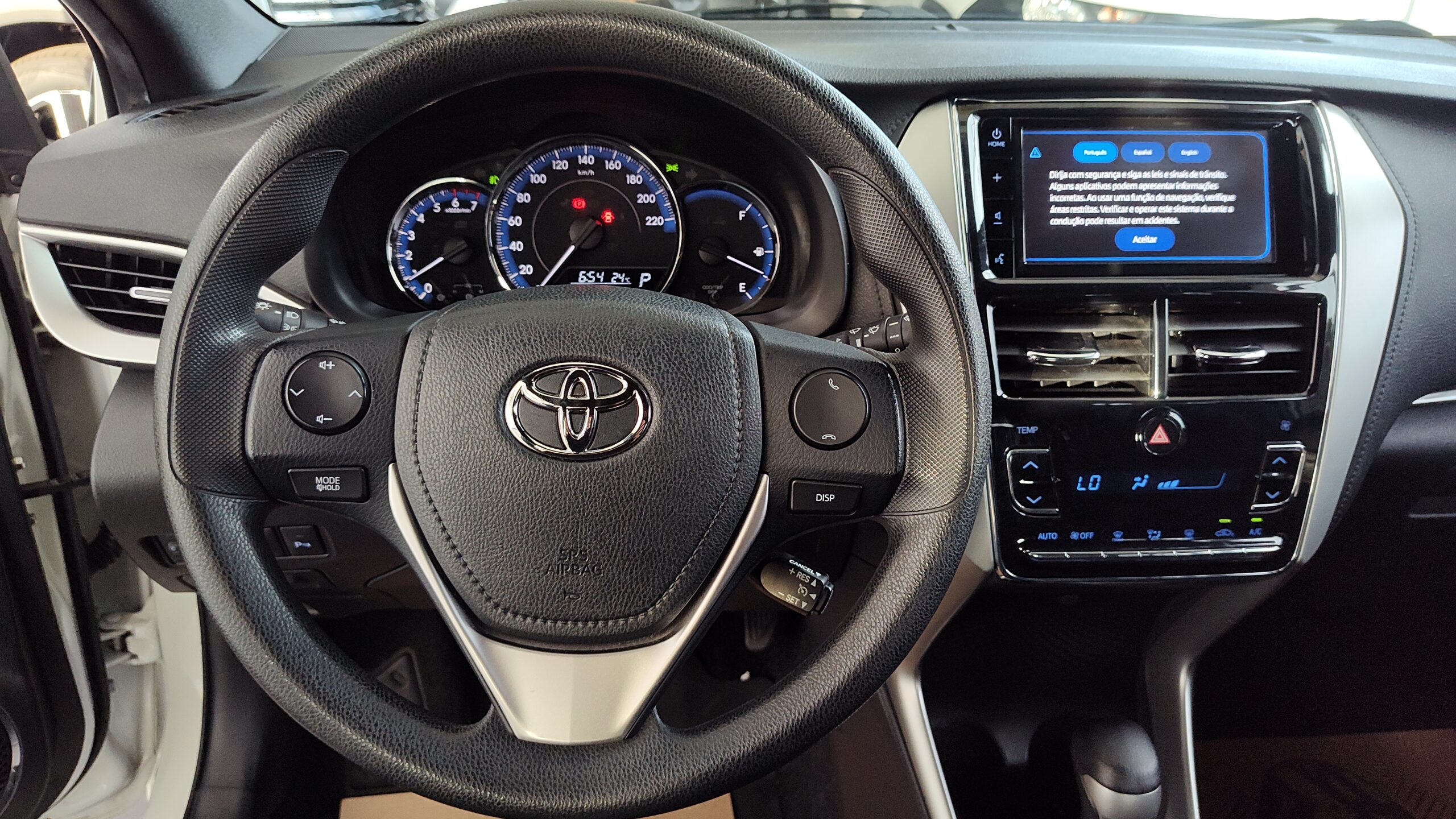 Toyota Yaris - 1.3 16V FLEX XL PLUS TECH MULTIDRIVE