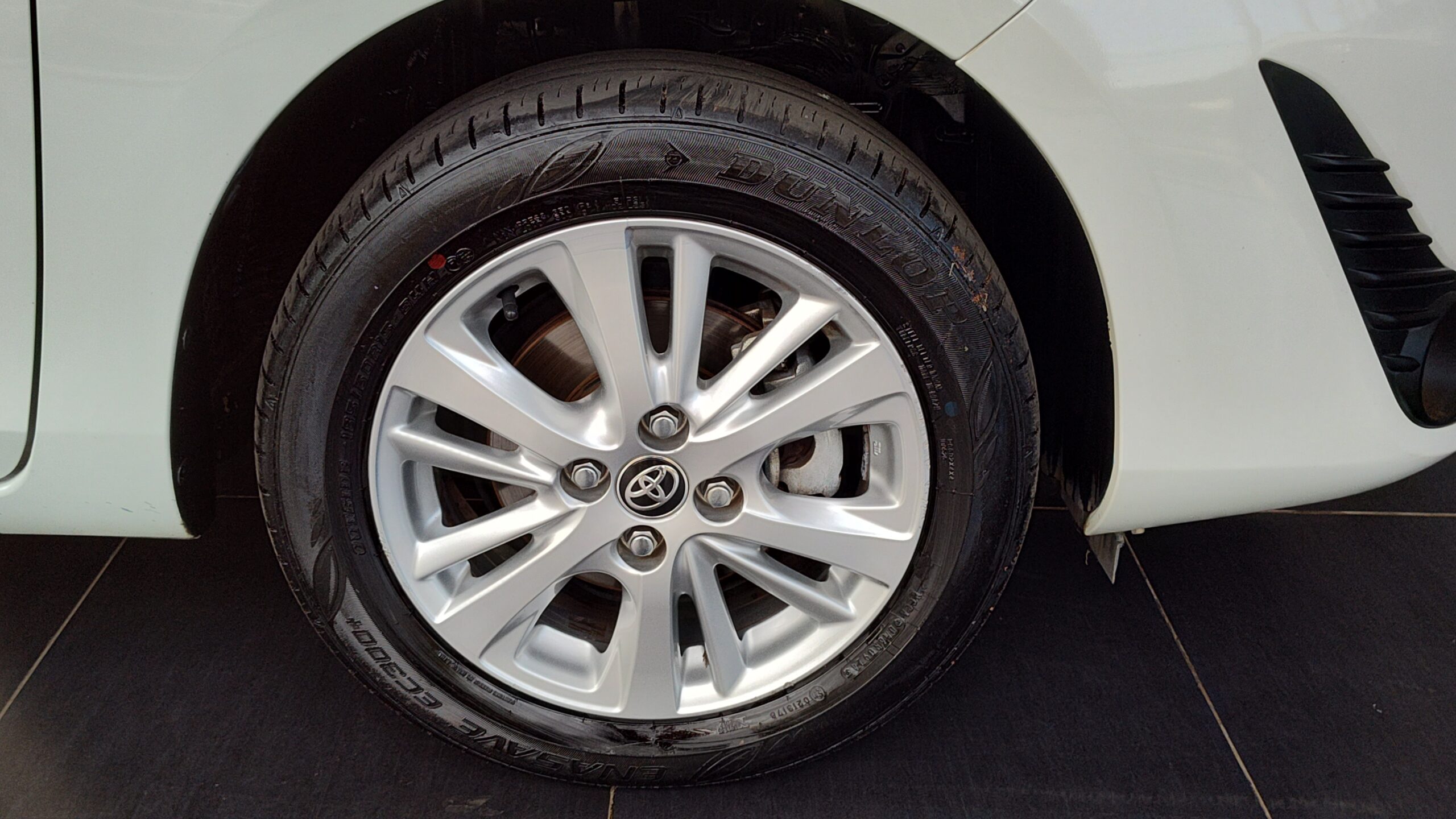 Toyota Yaris - 1.3 16V FLEX XL PLUS TECH MULTIDRIVE