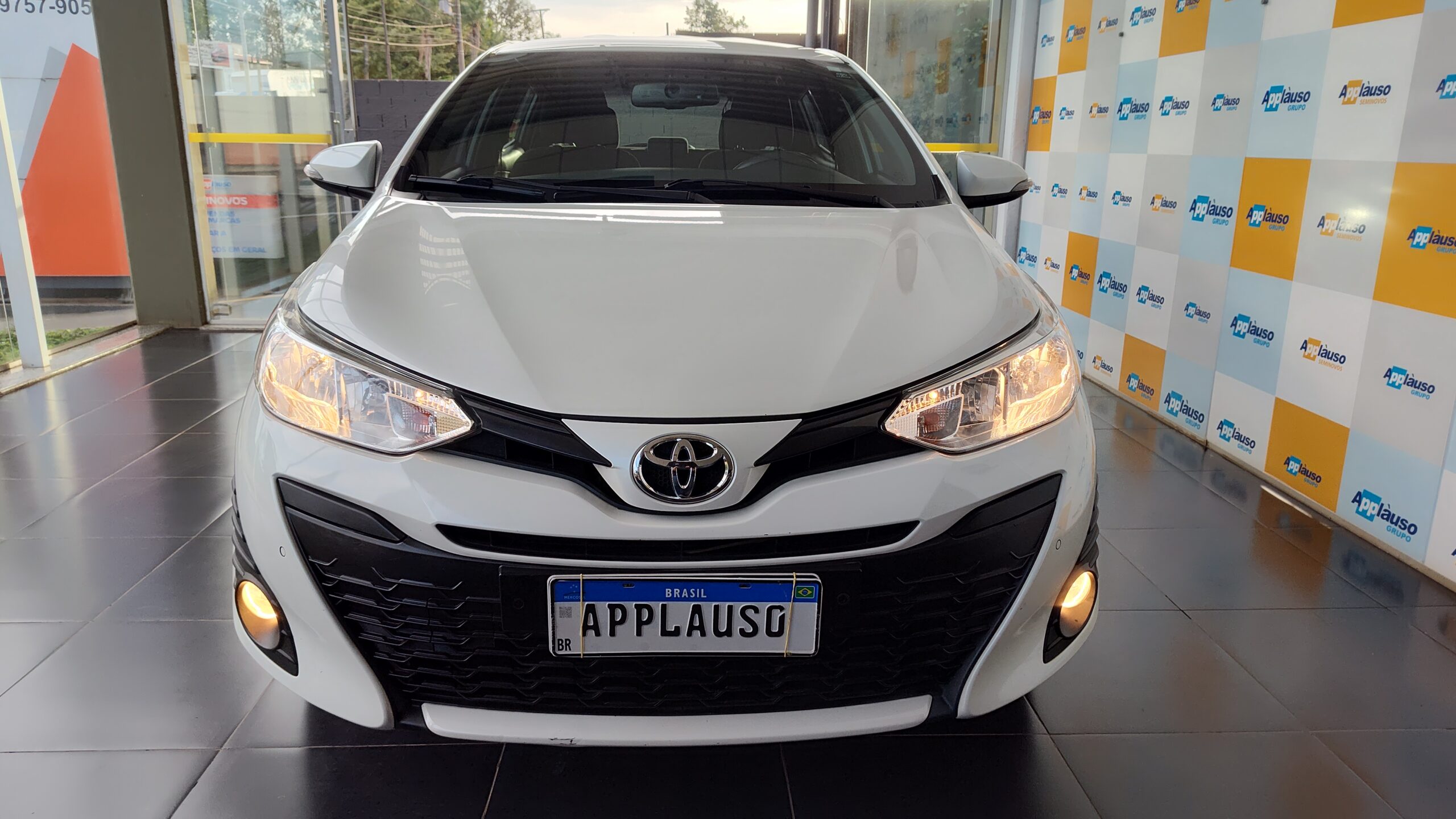 Toyota Yaris - 1.3 16V FLEX XL PLUS TECH MULTIDRIVE