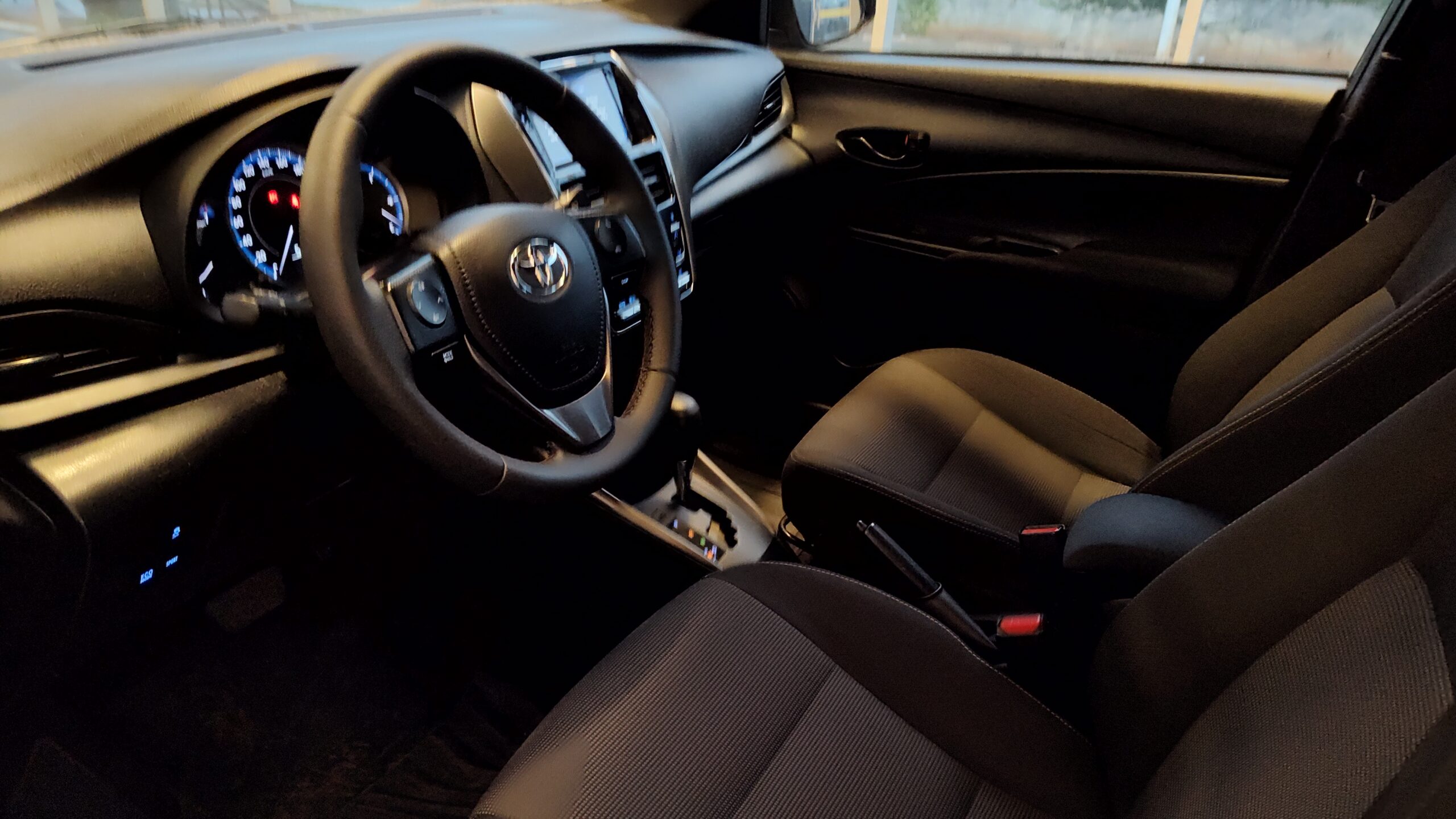 Toyota Yaris - 1.5 16V FLEX XL MULTIDRIVE