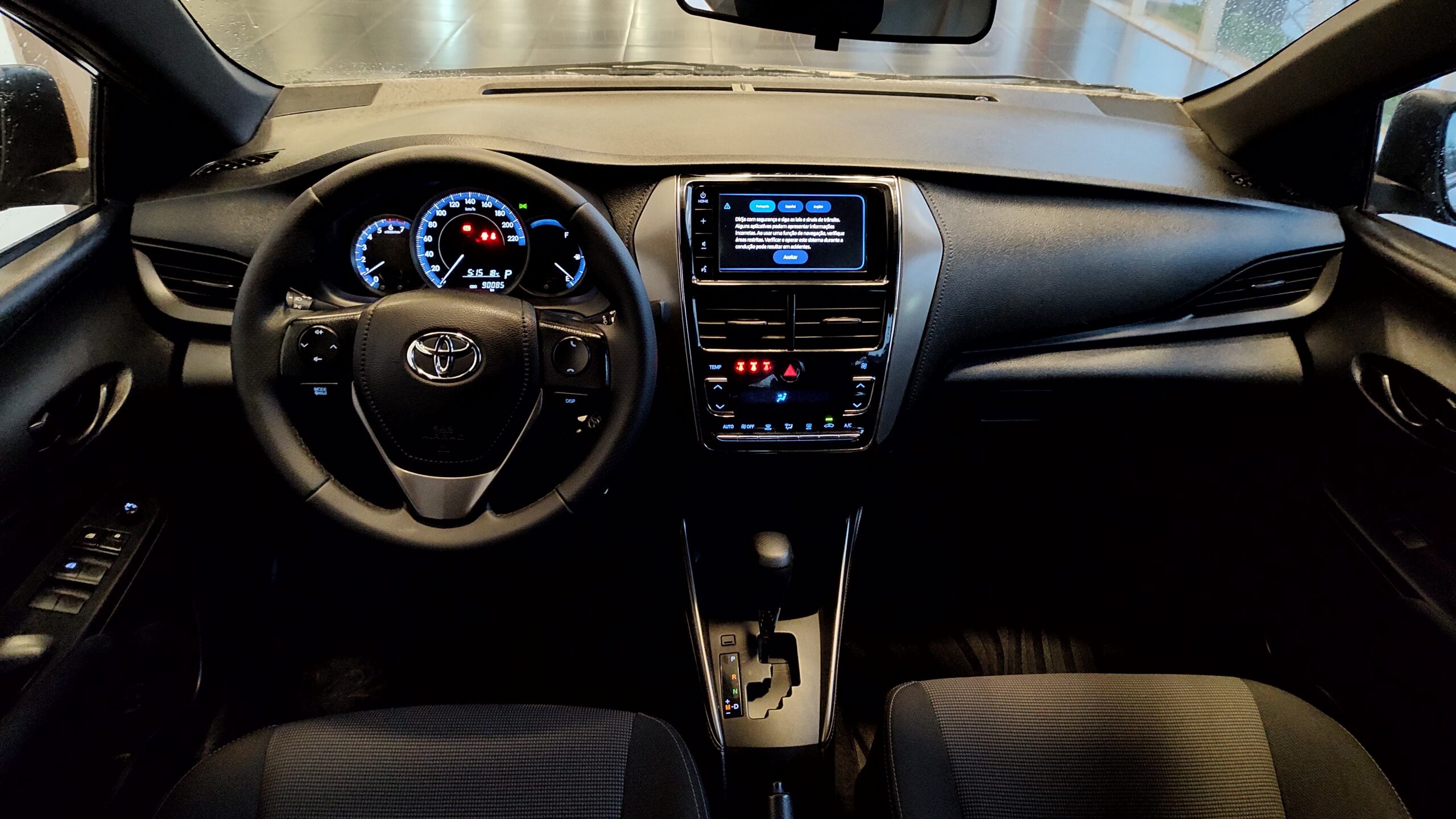 Toyota Yaris - 1.5 16V FLEX XL MULTIDRIVE