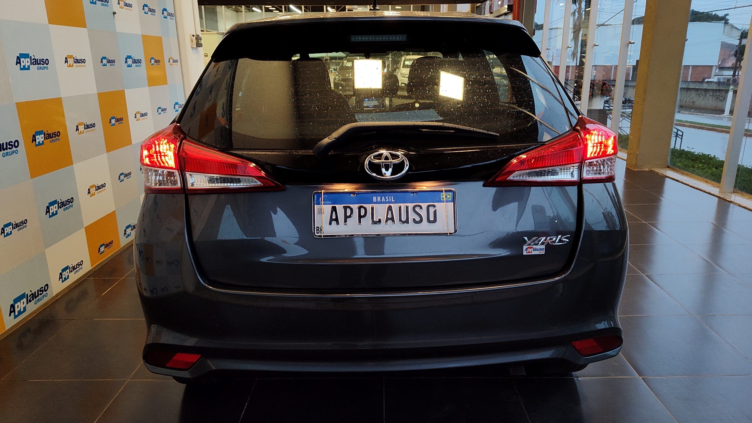 Toyota Yaris - 1.5 16V FLEX XL MULTIDRIVE