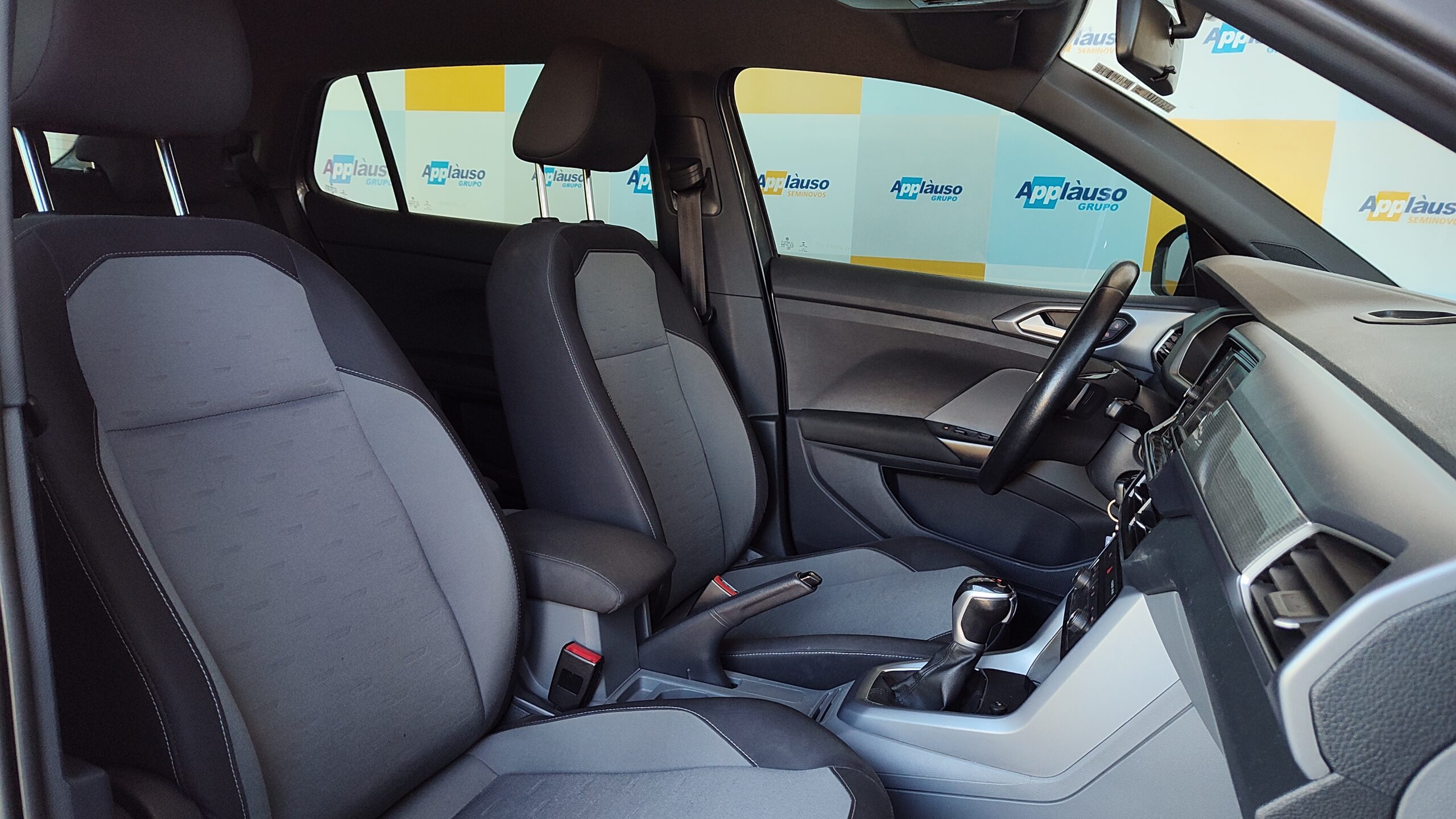 Volkswagen T-cross - 1.0 200 TSI TOTAL FLEX COMFORTLINE AUTOMÁTICO