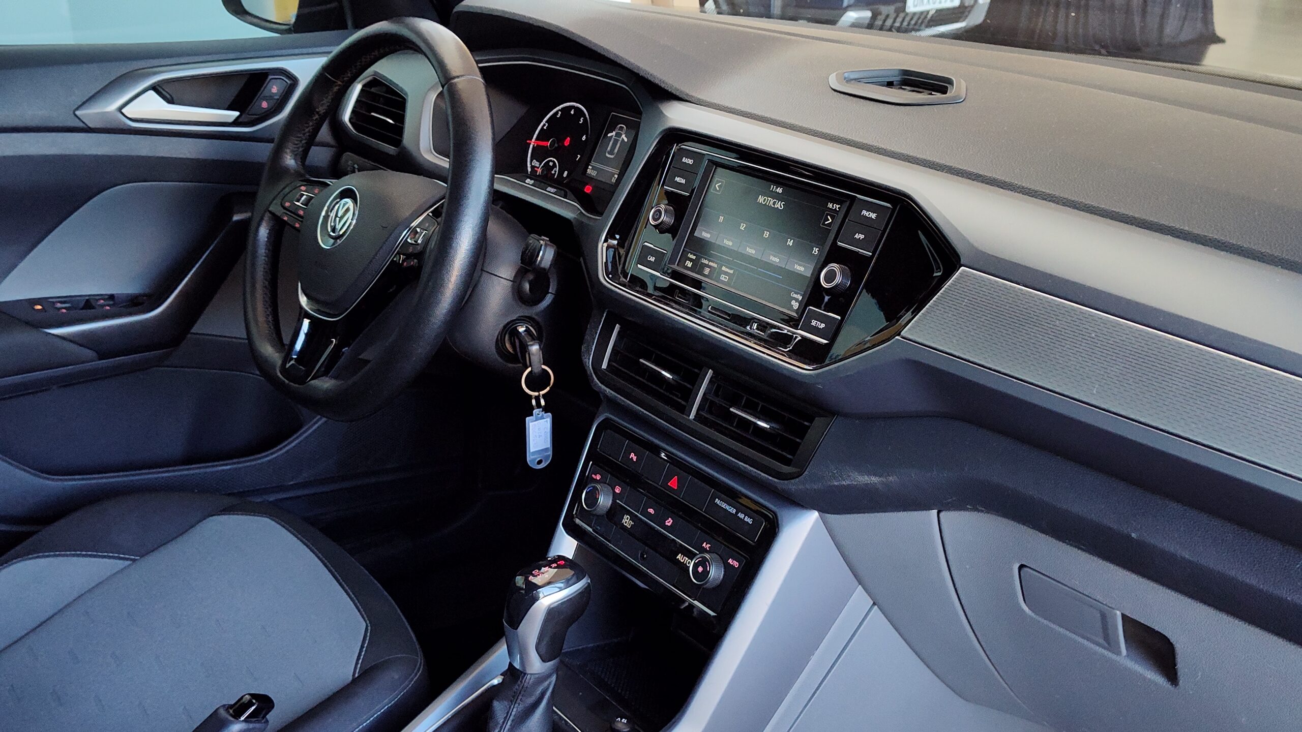 Volkswagen T-cross - 1.0 200 TSI TOTAL FLEX COMFORTLINE AUTOMÁTICO