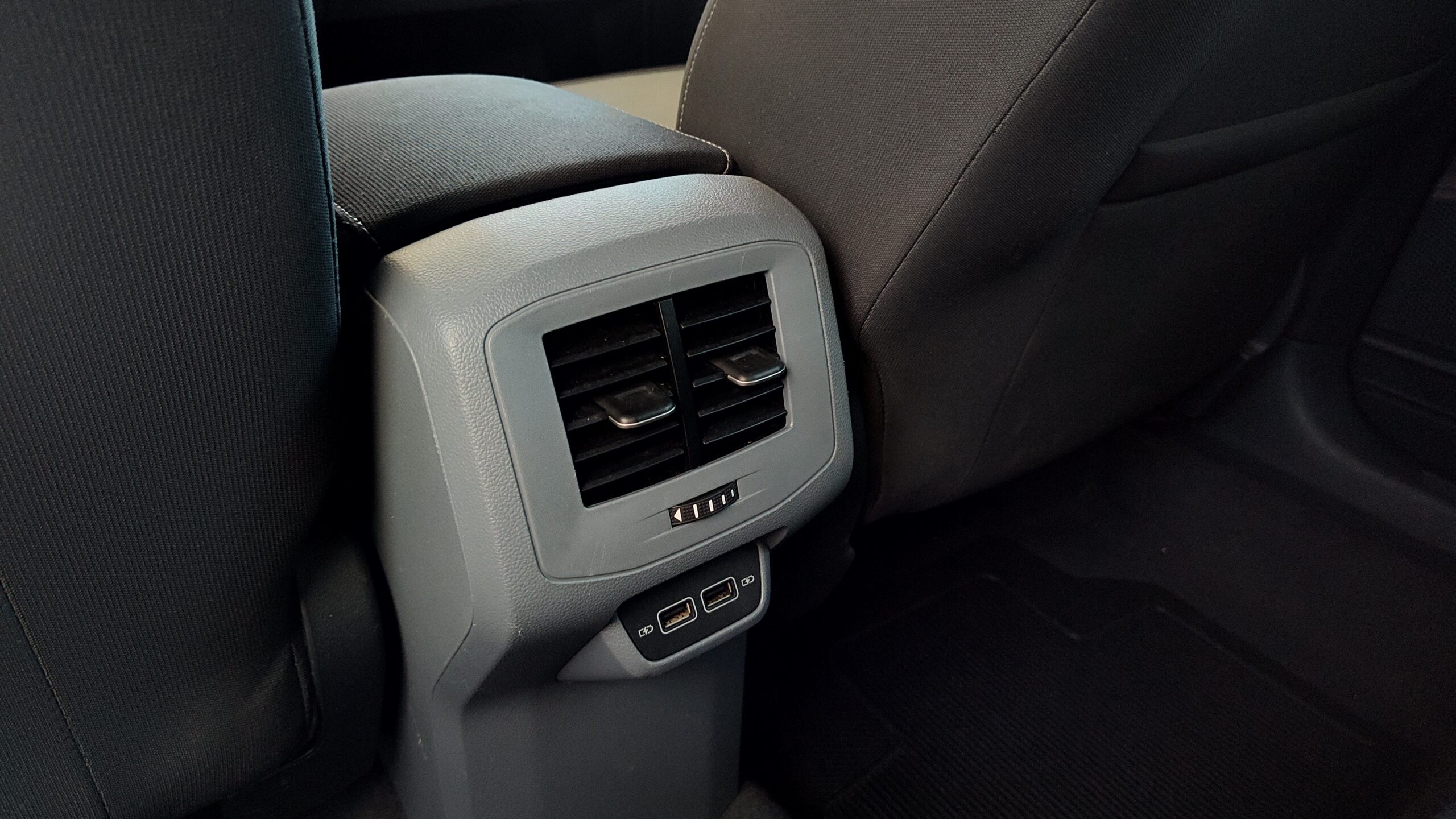 Volkswagen T-cross - 1.0 200 TSI TOTAL FLEX COMFORTLINE AUTOMÁTICO