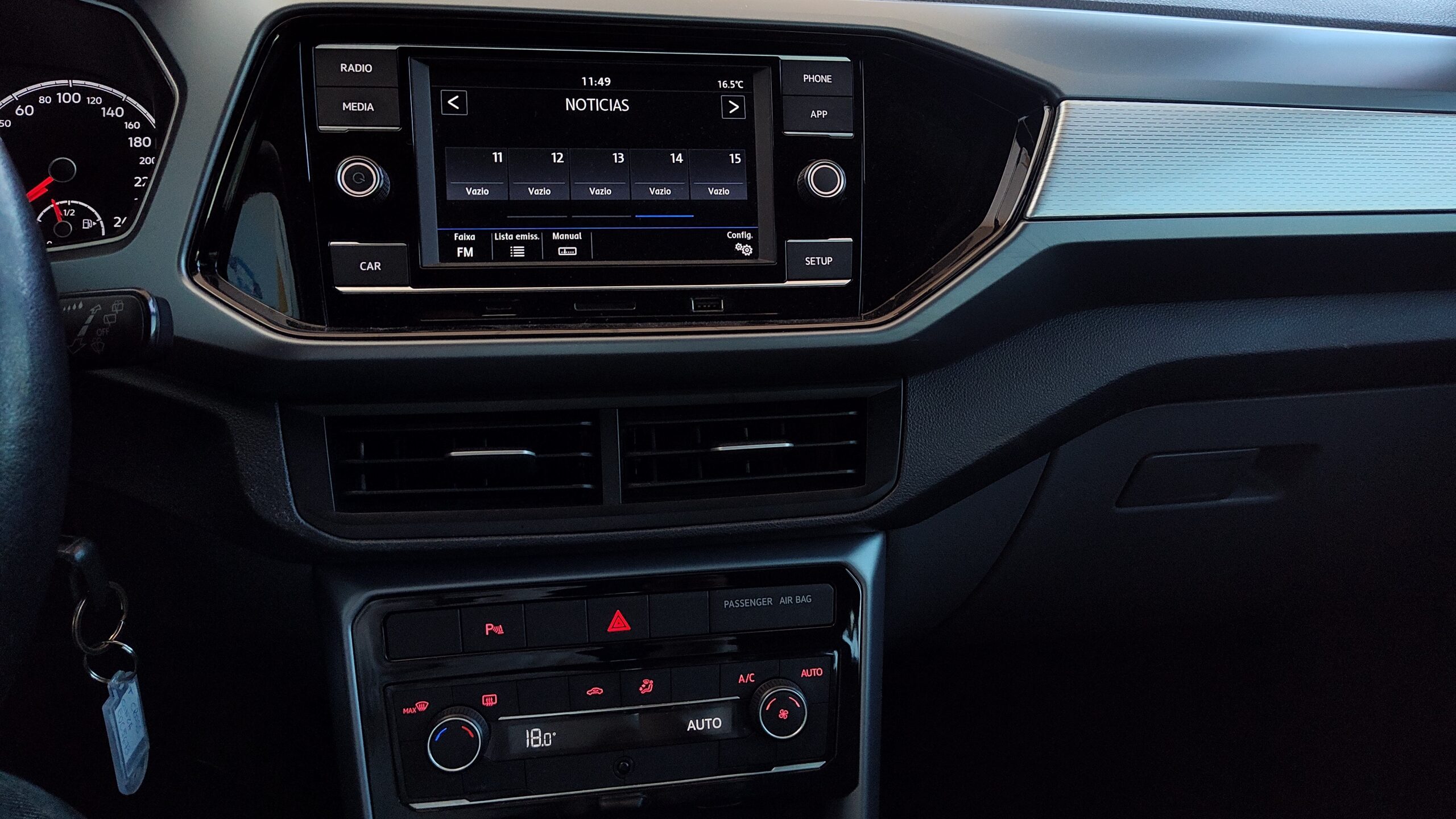 Volkswagen T-cross - 1.0 200 TSI TOTAL FLEX COMFORTLINE AUTOMÁTICO