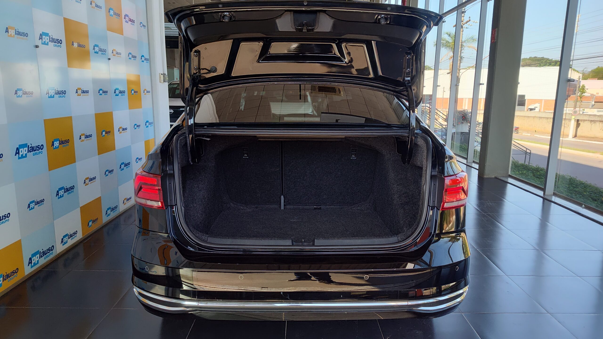 Volkswagen Virtus - 1.0 200 TSI HIGHLINE AUTOMÁTICO