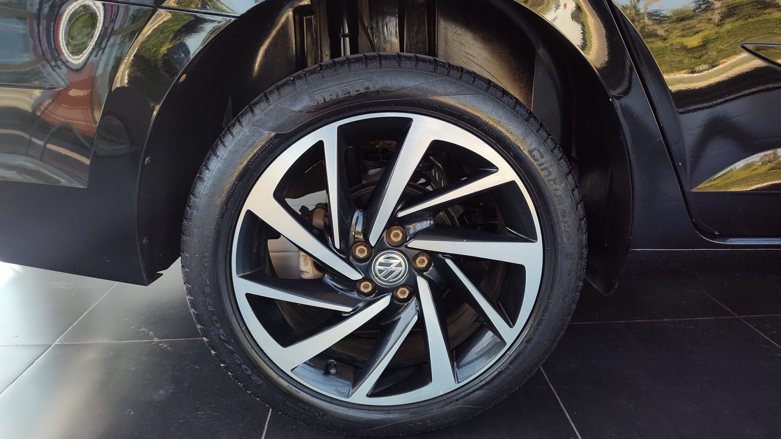 Volkswagen Virtus - 1.0 200 TSI HIGHLINE AUTOMÁTICO