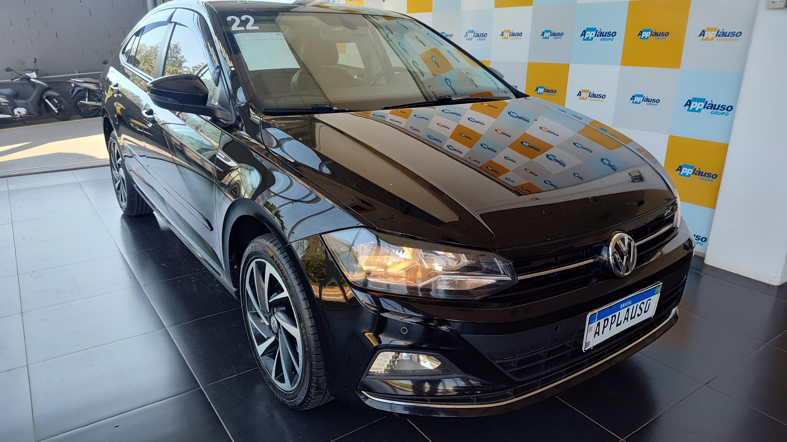 Volkswagen Virtus - 1.0 200 TSI HIGHLINE AUTOMÁTICO