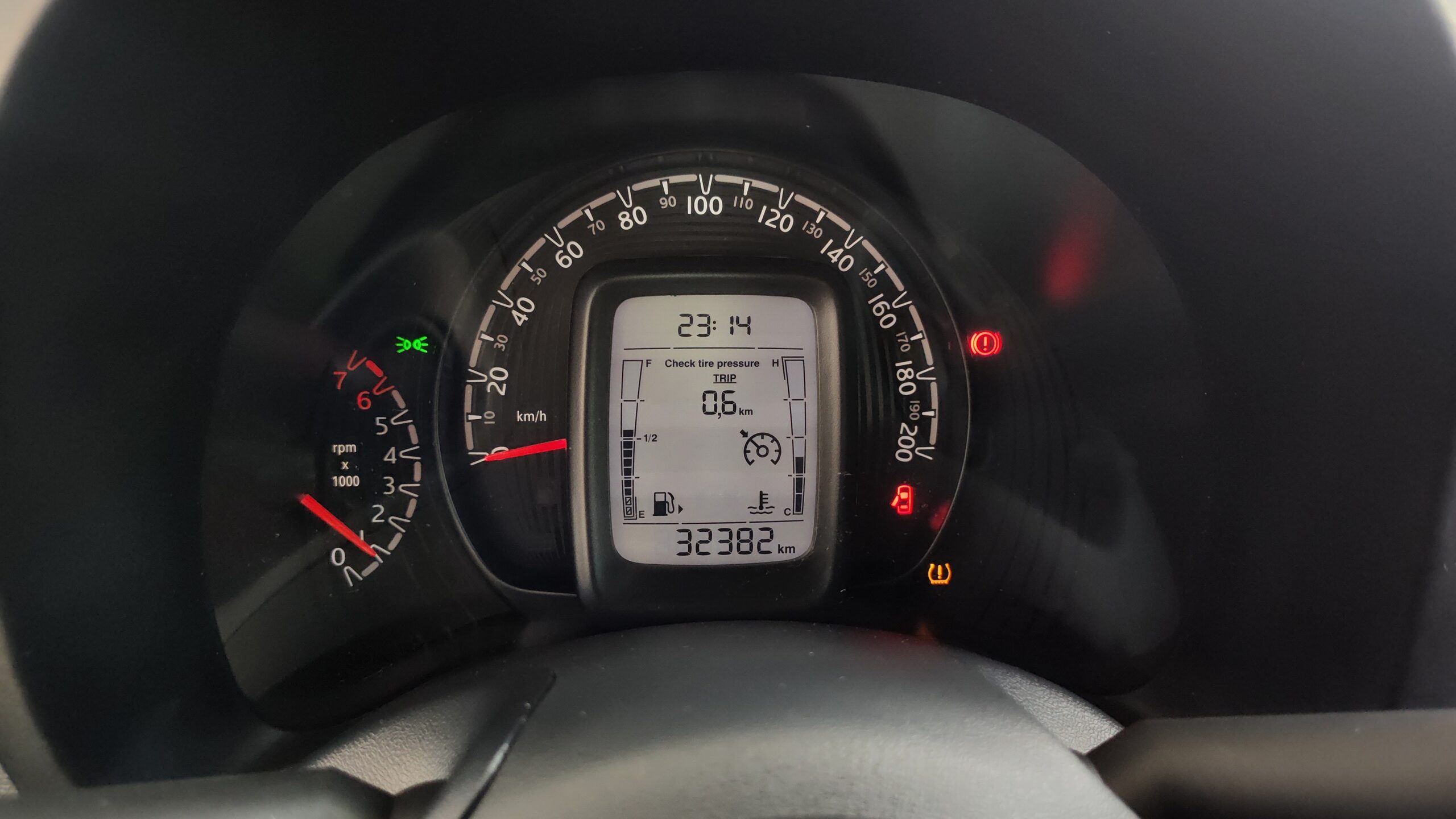 Fiat Mobi - 1.0 EVO FLEX LIKE. MANUAL