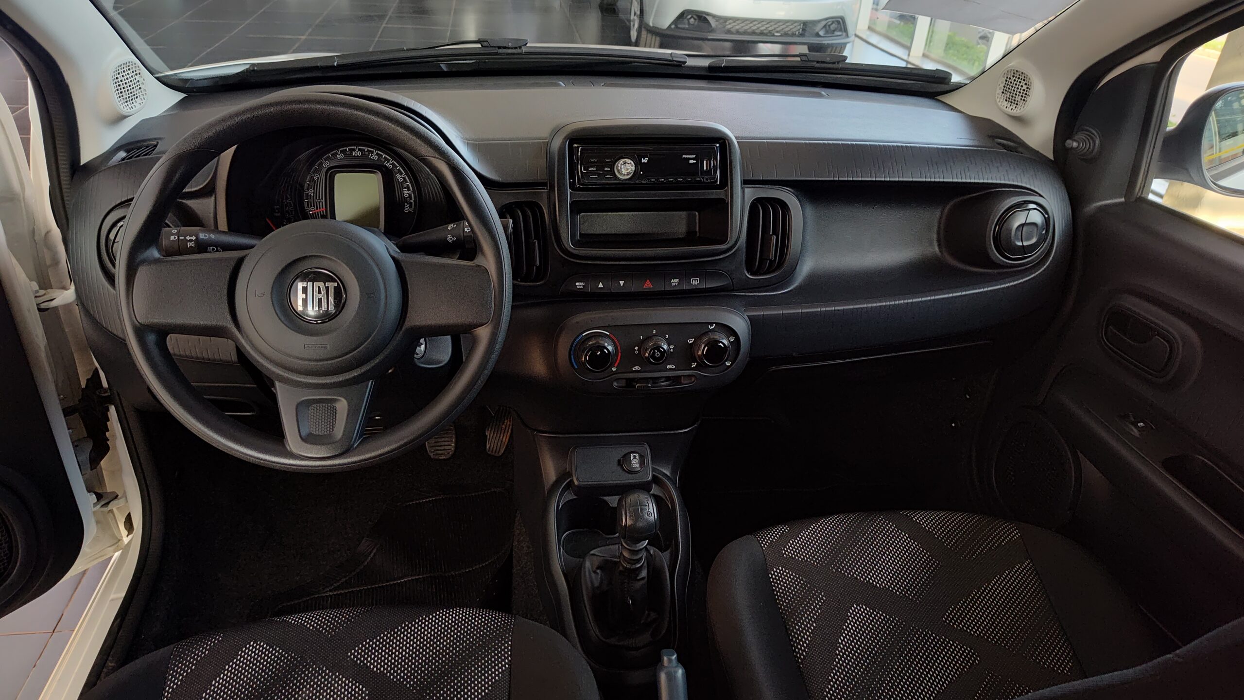 Fiat Mobi - 1.0 EVO FLEX LIKE. MANUAL