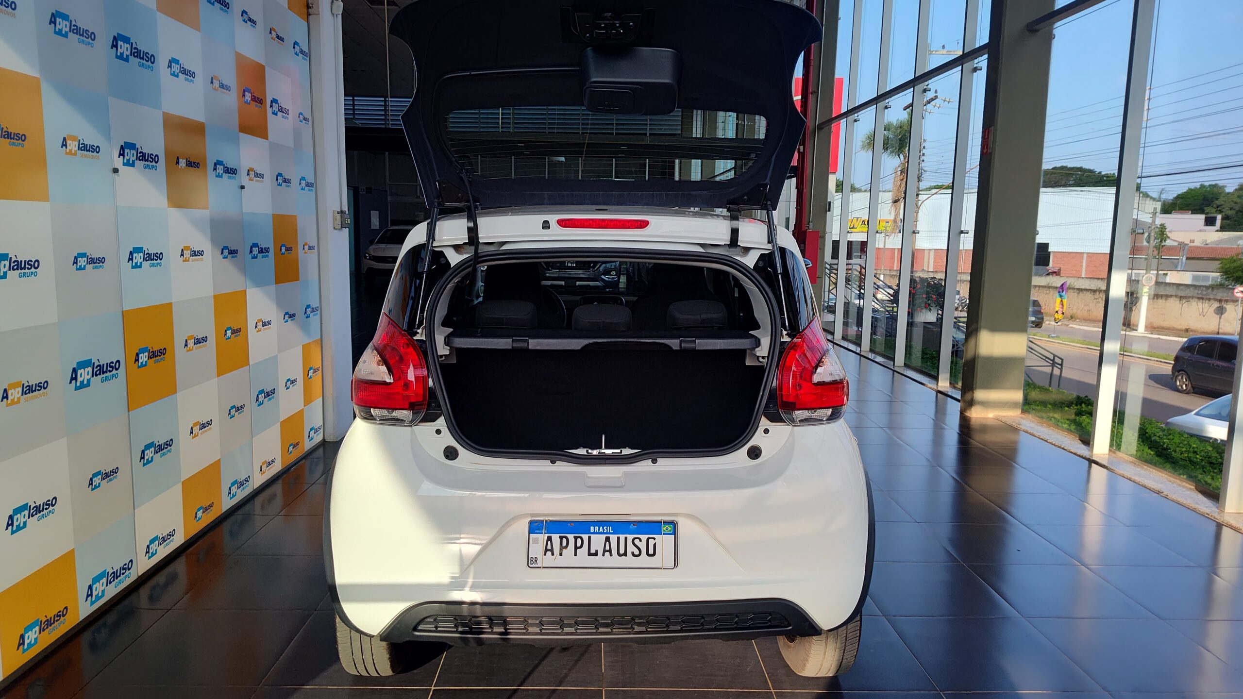 Fiat Mobi - 1.0 EVO FLEX LIKE. MANUAL