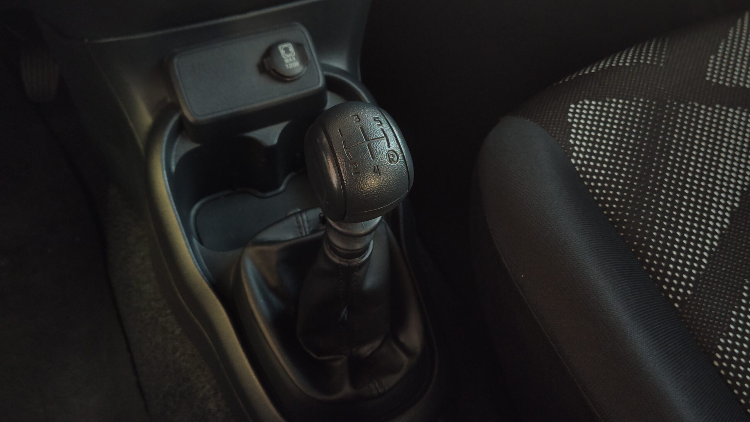 Fiat Mobi - 1.0 EVO FLEX LIKE. MANUAL