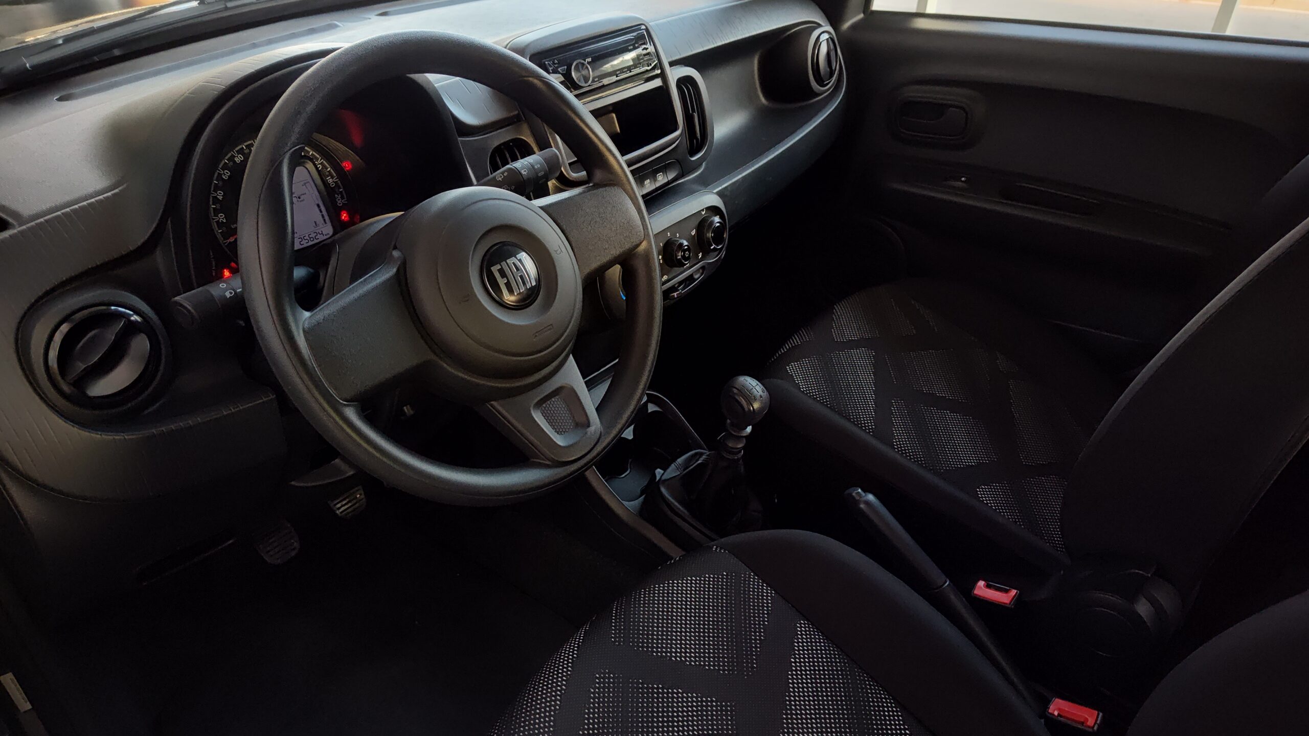 Fiat Mobi - 1.0 EVO FLEX LIKE. MANUAL