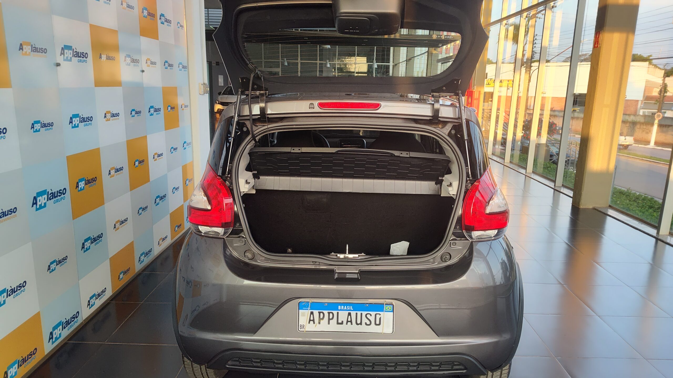 Fiat Mobi - 1.0 EVO FLEX LIKE. MANUAL