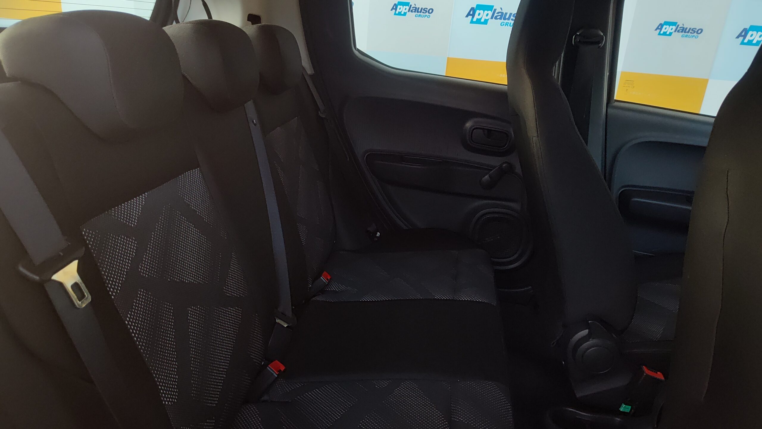 Fiat Mobi - 1.0 EVO FLEX LIKE. MANUAL