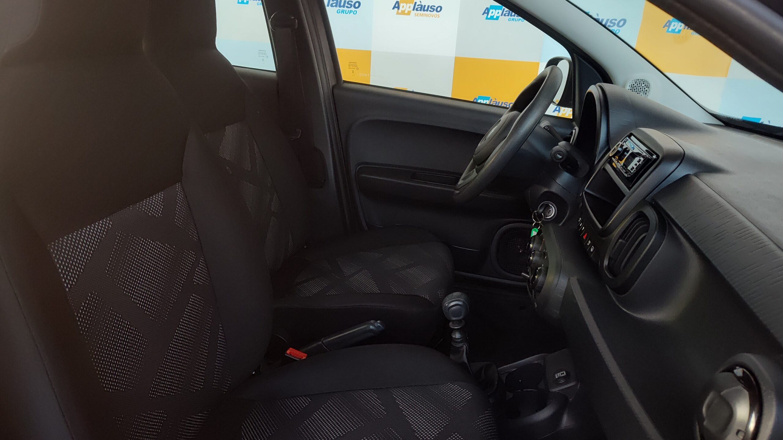 Fiat Mobi - 1.0 EVO FLEX LIKE. MANUAL