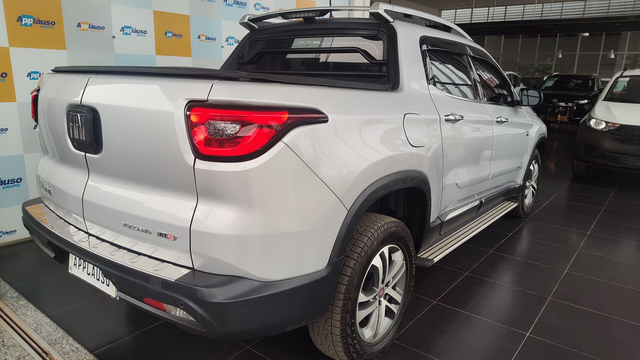 Fiat Toro - 2.0 16V TURBO DIESEL VOLCANO 4WD AT9