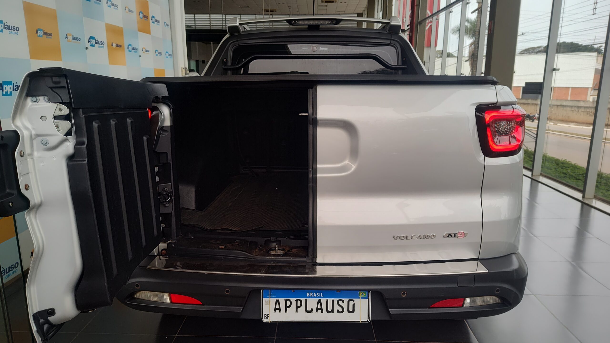 Fiat Toro - 2.0 16V TURBO DIESEL VOLCANO 4WD AT9