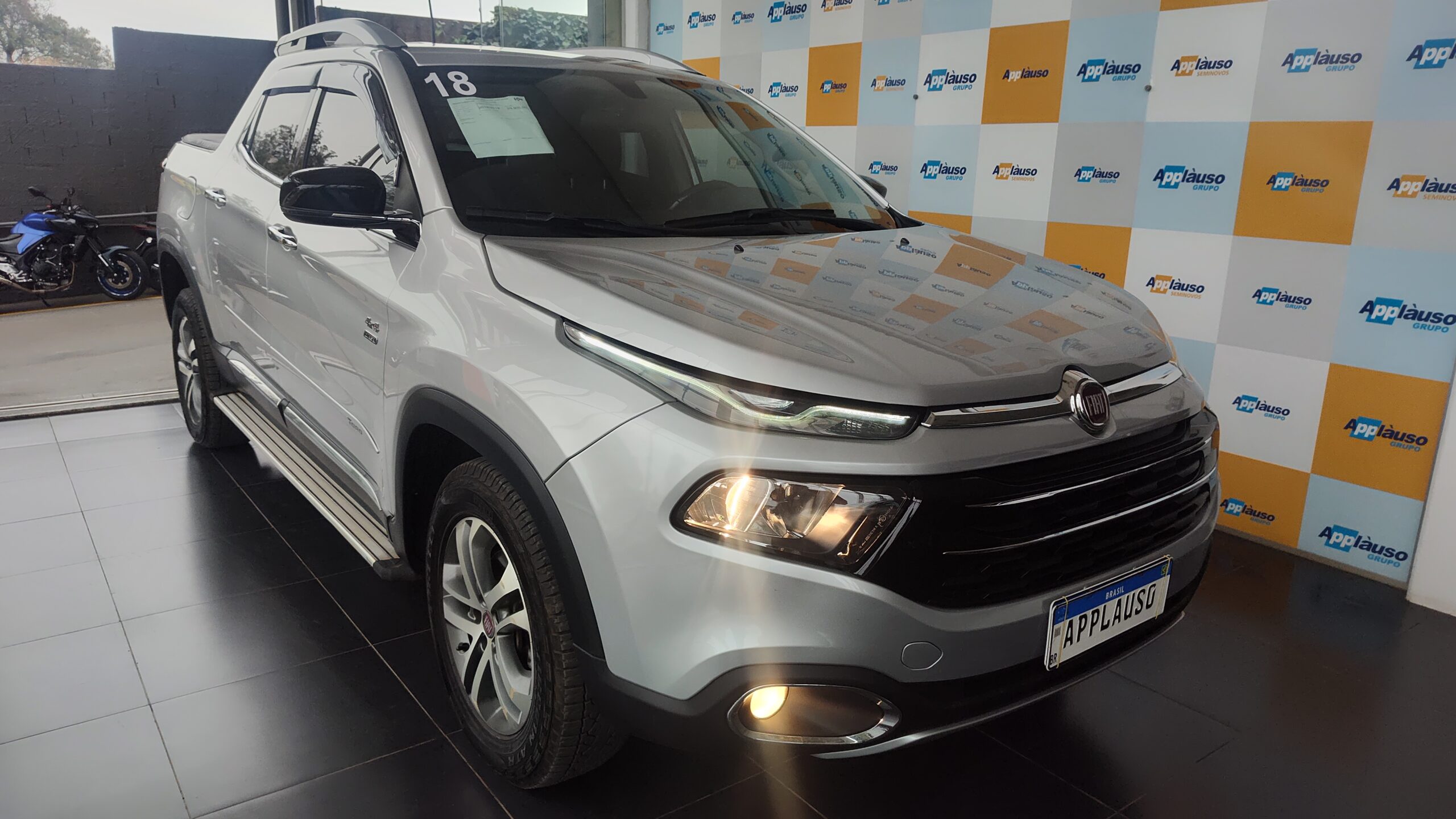 Fiat Toro - 2.0 16V TURBO DIESEL VOLCANO 4WD AT9