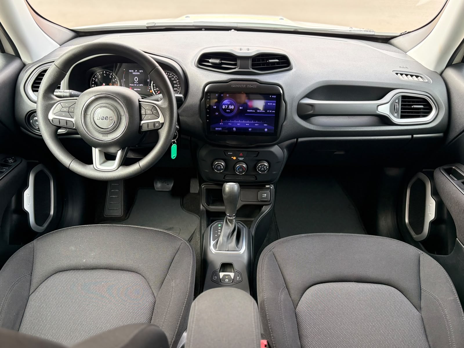 Jeep Renegade - 1.8 16V FLEX 4P AUTOMÁTICO