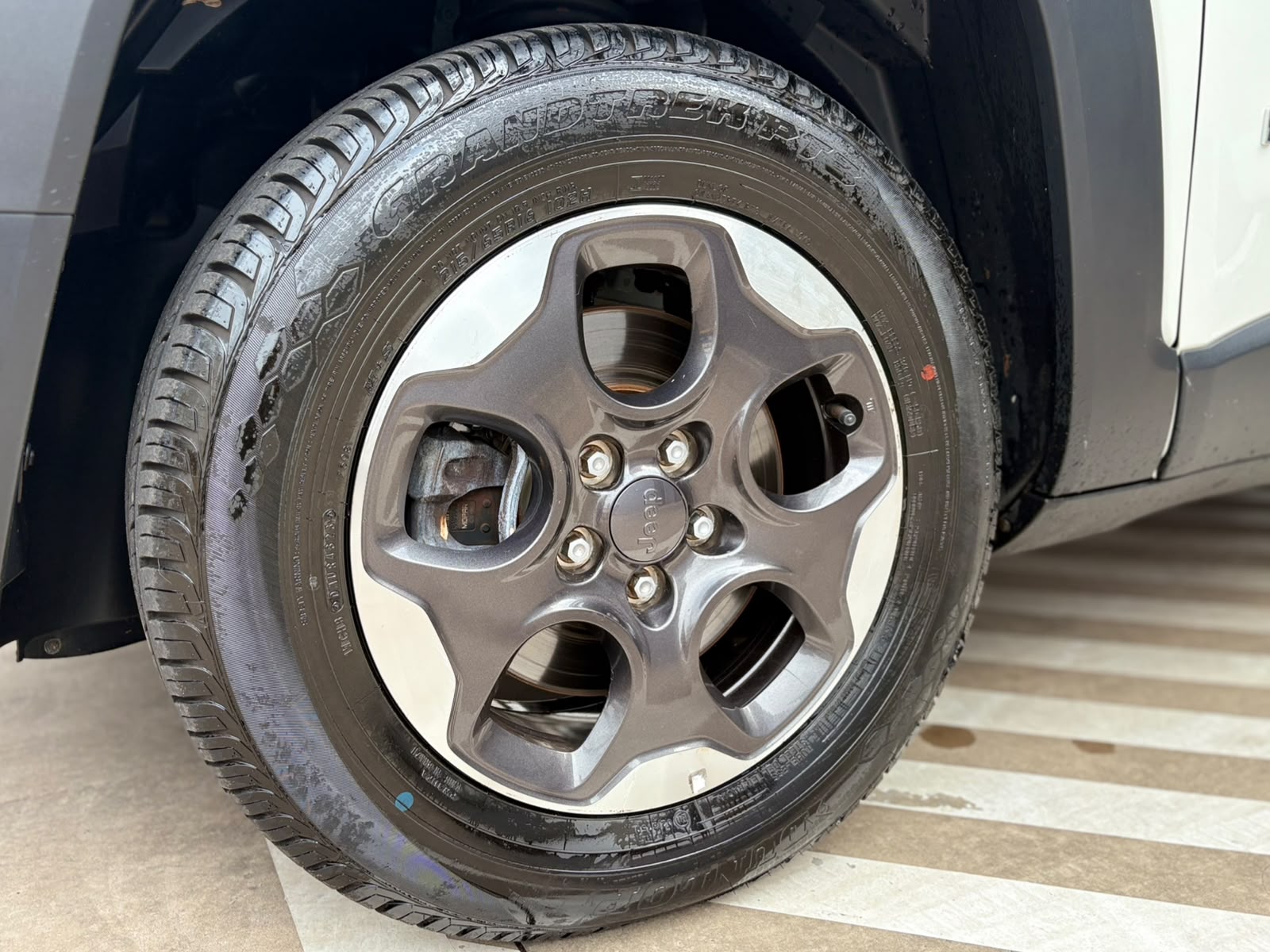 Jeep Renegade - 1.8 16V FLEX 4P AUTOMÁTICO