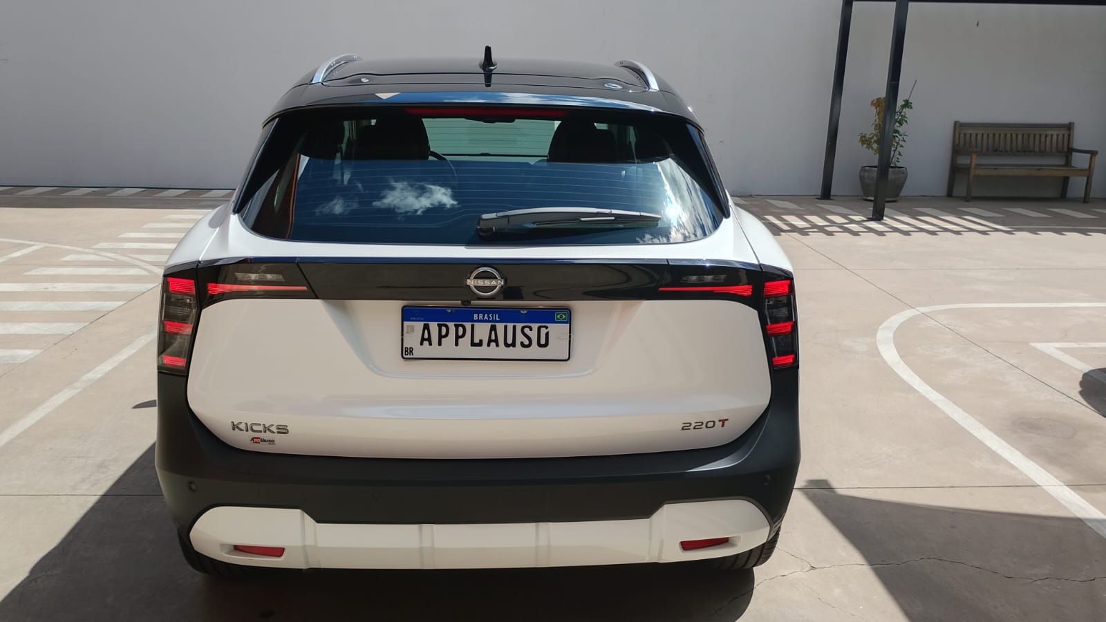 Nissan Kicks - 1.0  TURBO FLEX PLATINUM DCT