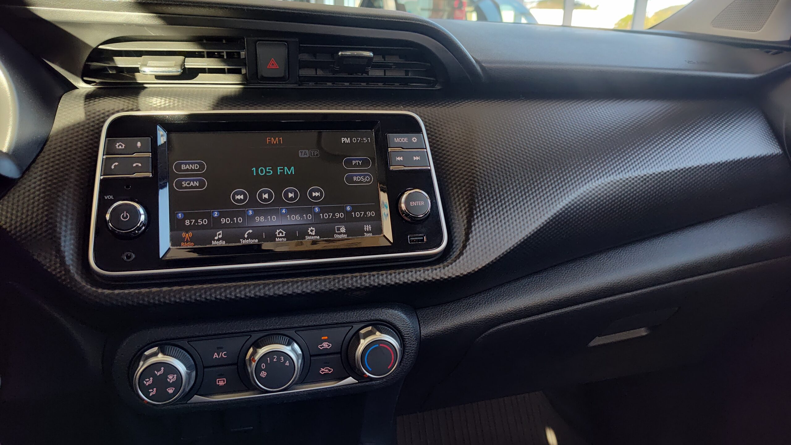 Nissan Kicks - 1.6 16V FLEXSTART SENSE XTRONIC