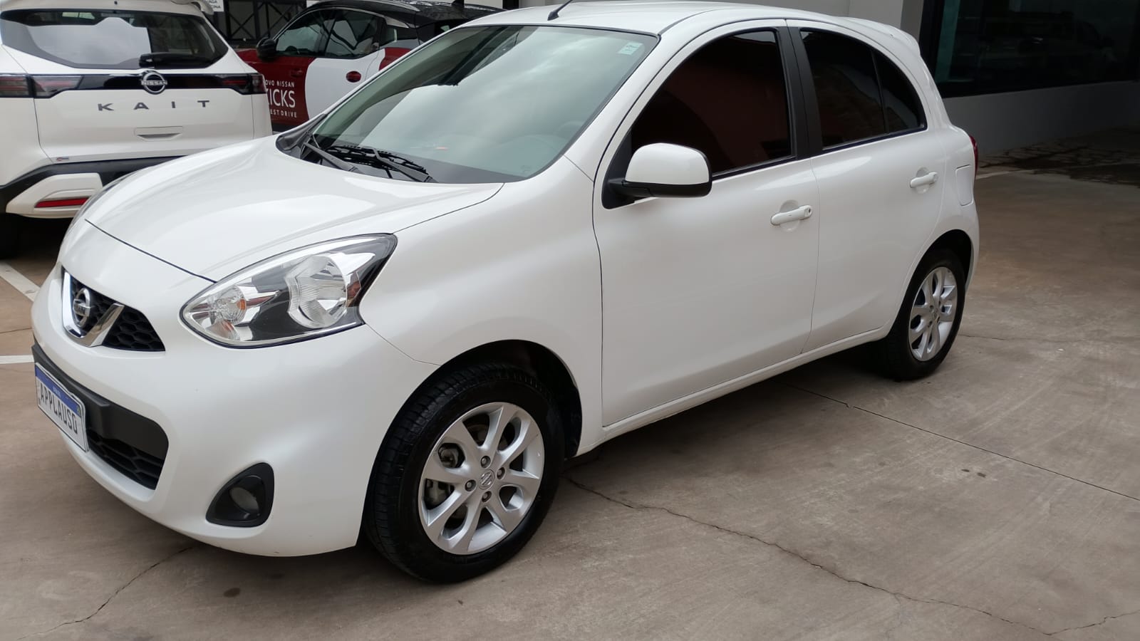 Nissan March - 1.6 SV 16V FLEXSTART 4P MANUAL