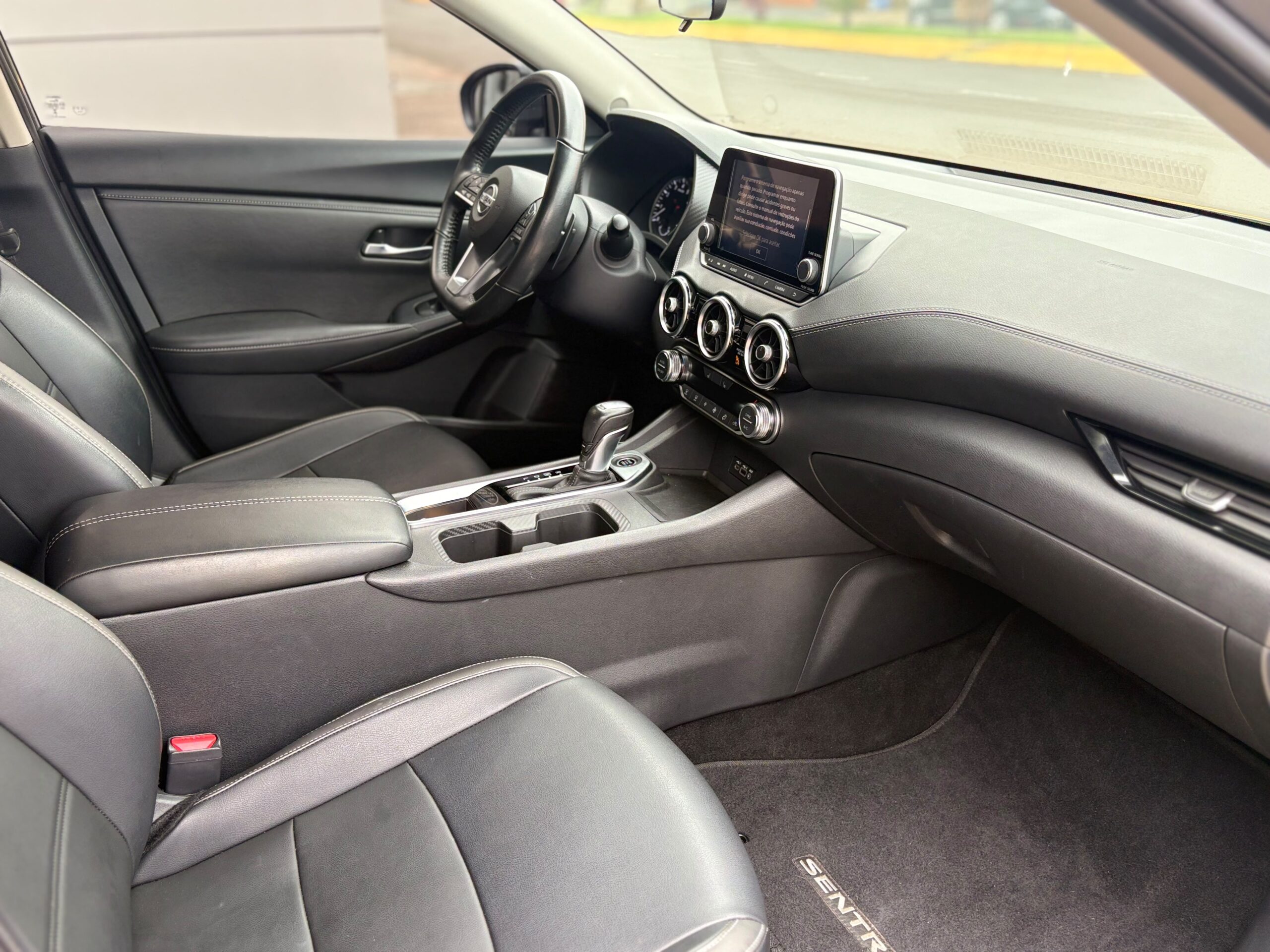 Nissan Sentra - 2.0 16V GASOLINA ADVANCE XTRONIC