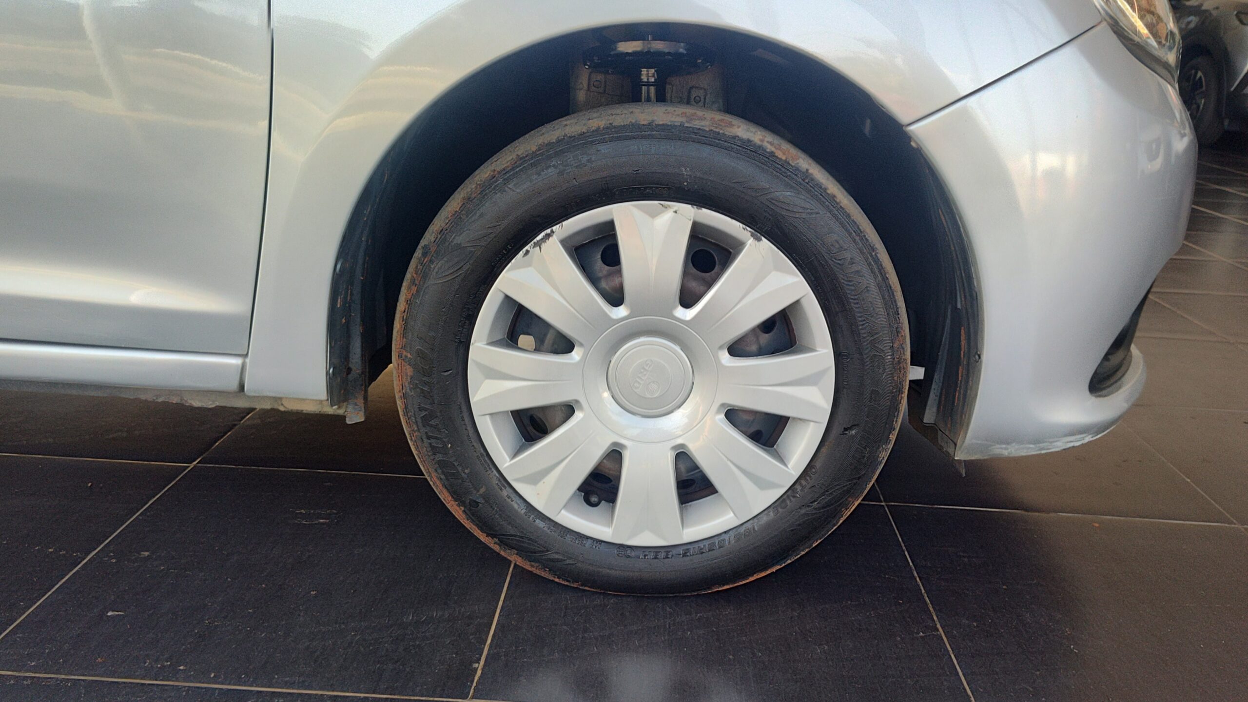 Renault Logan - 1.6 EXPRESSION 8V FLEX 4P MANUAL