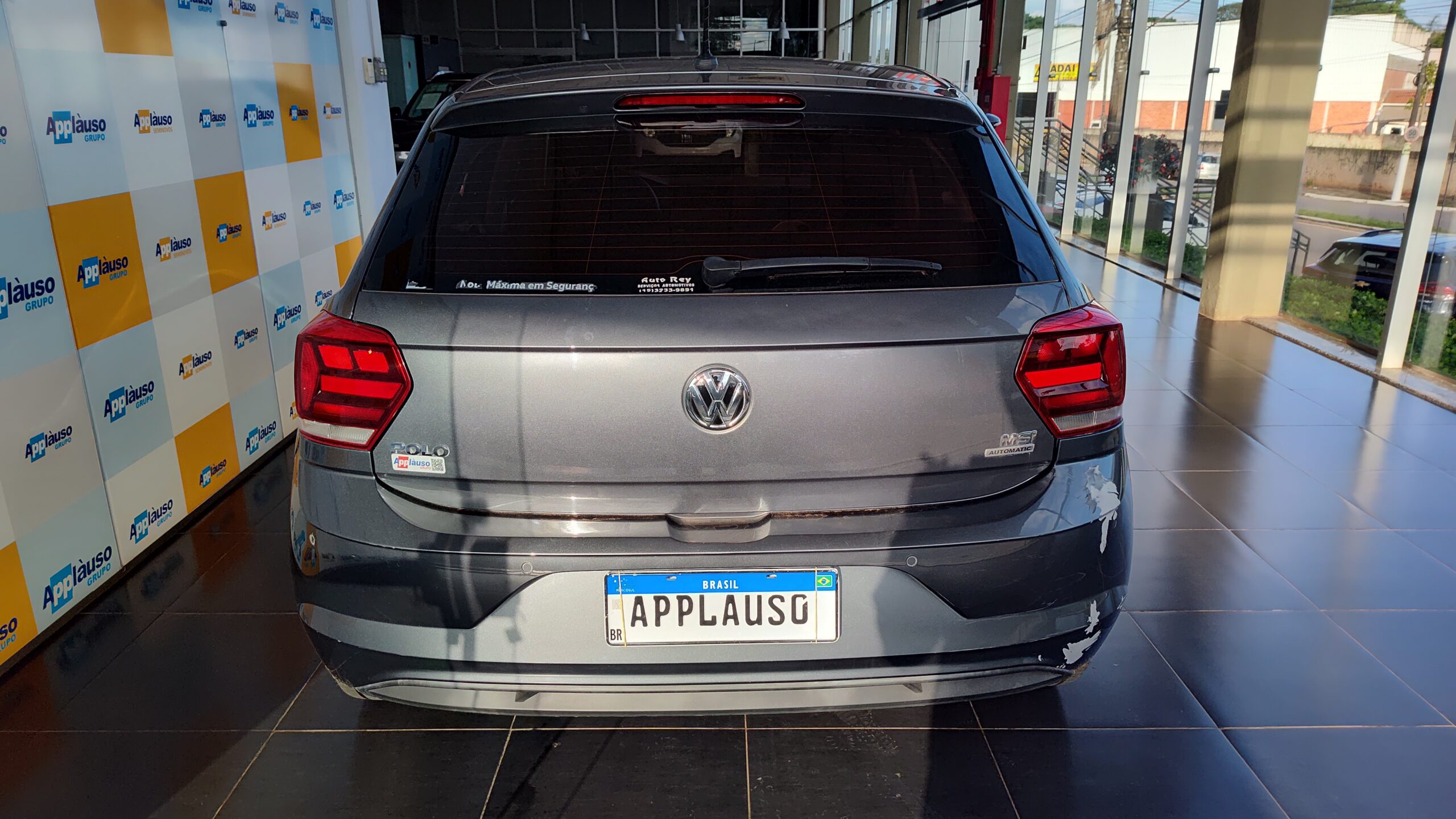 Volkswagen Polo - 1.6 MSI TOTAL FLEX MANUAL
