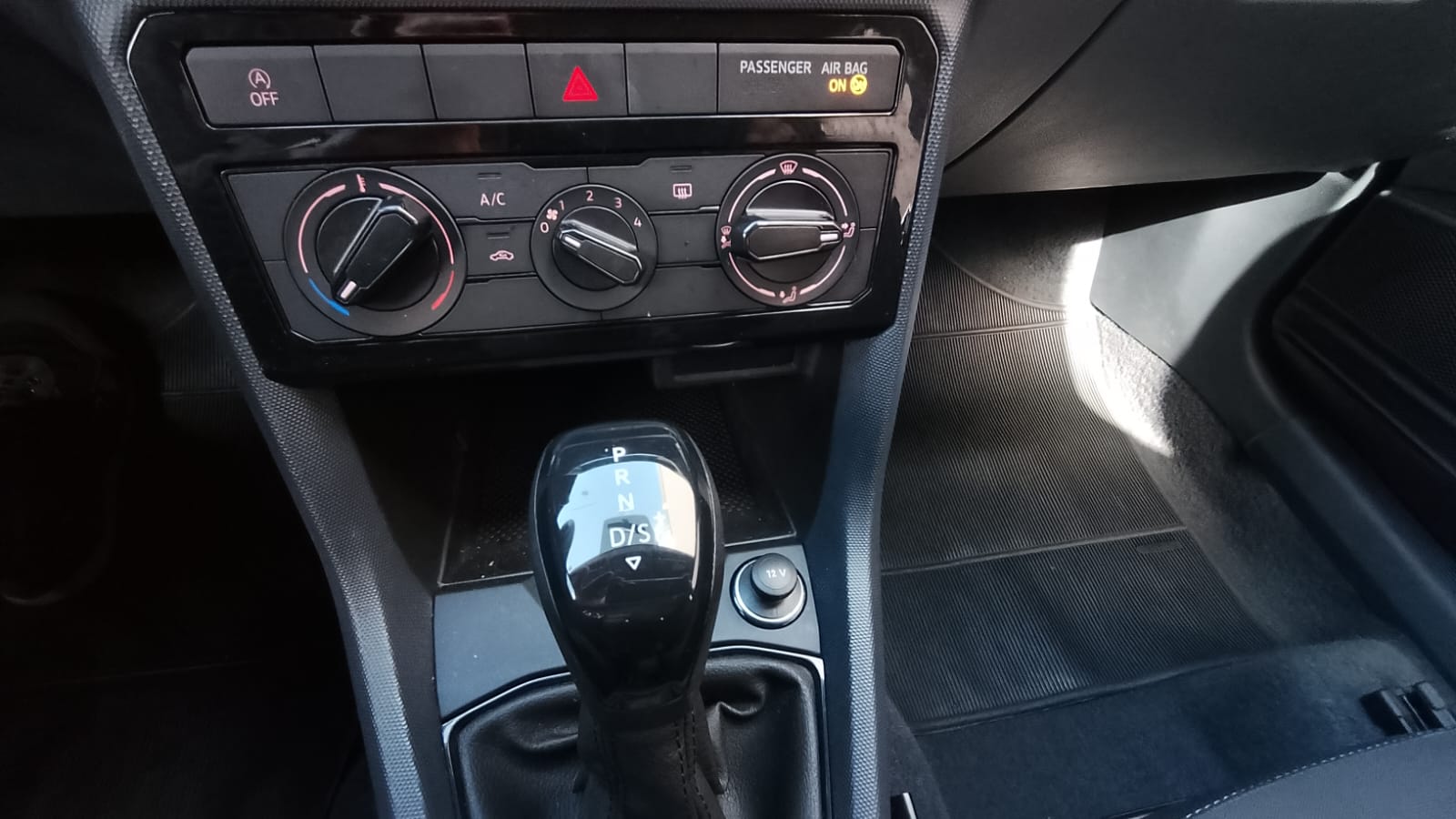 Volkswagen T-cross - 1.0 200 TSI TOTAL FLEX SENSE AUTOMÁTICO