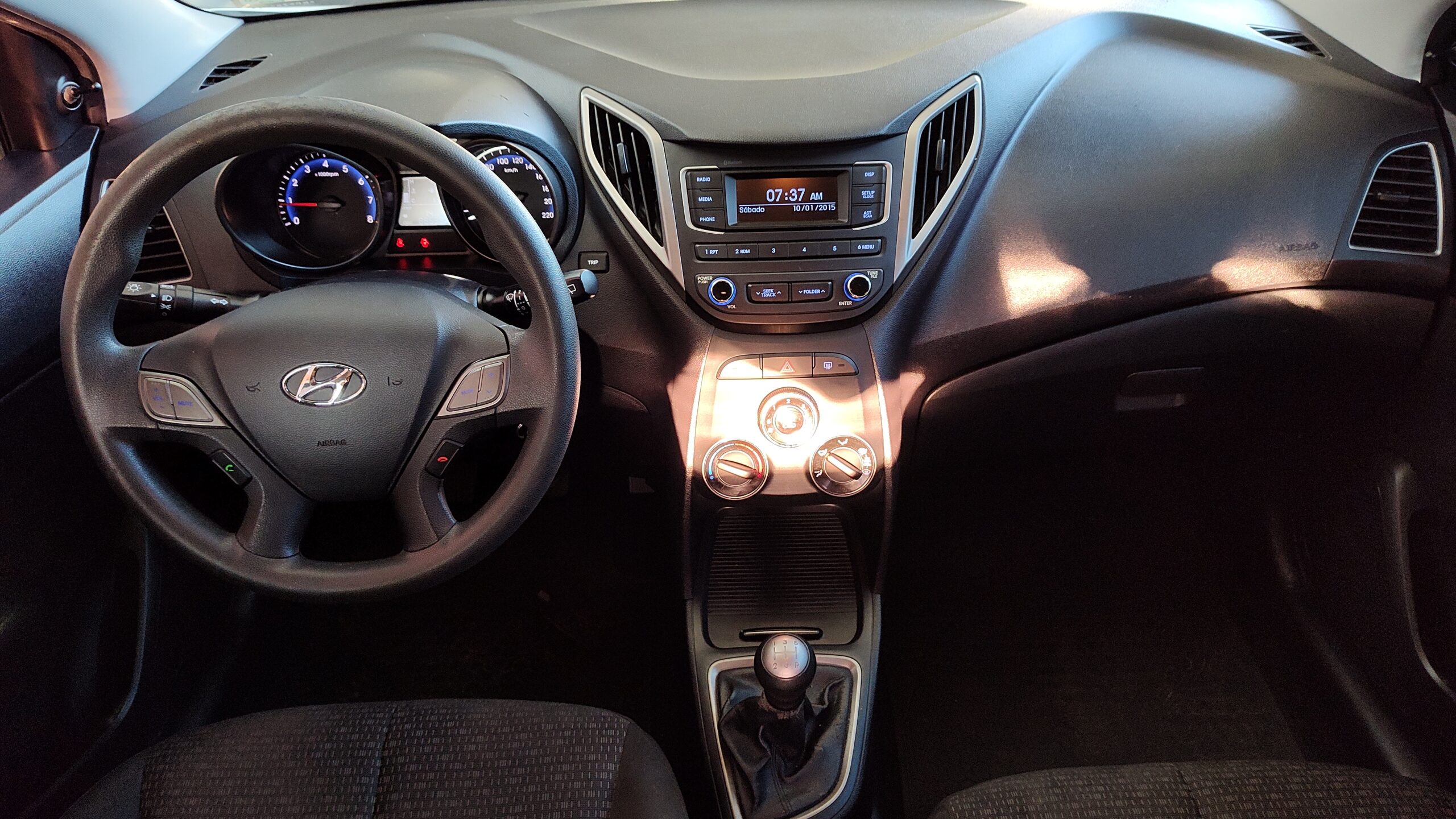 Hyundai Hb20 - 1.0 UNIQUE 12V FLEX 4P MANUAL