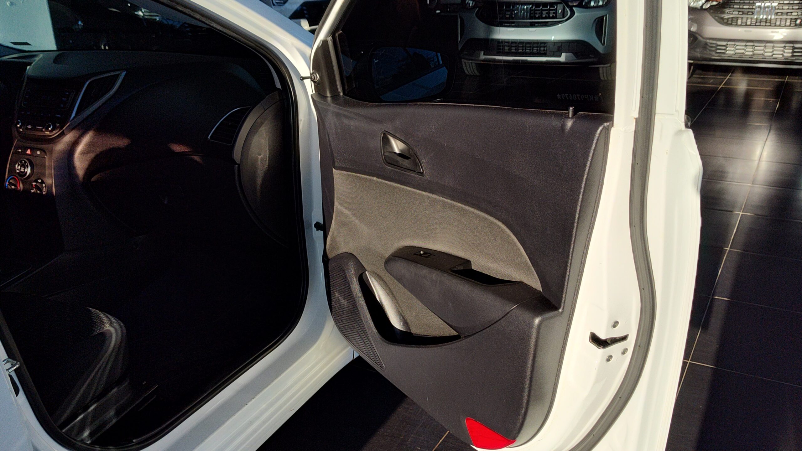 Hyundai Hb20 - 1.0 UNIQUE 12V FLEX 4P MANUAL