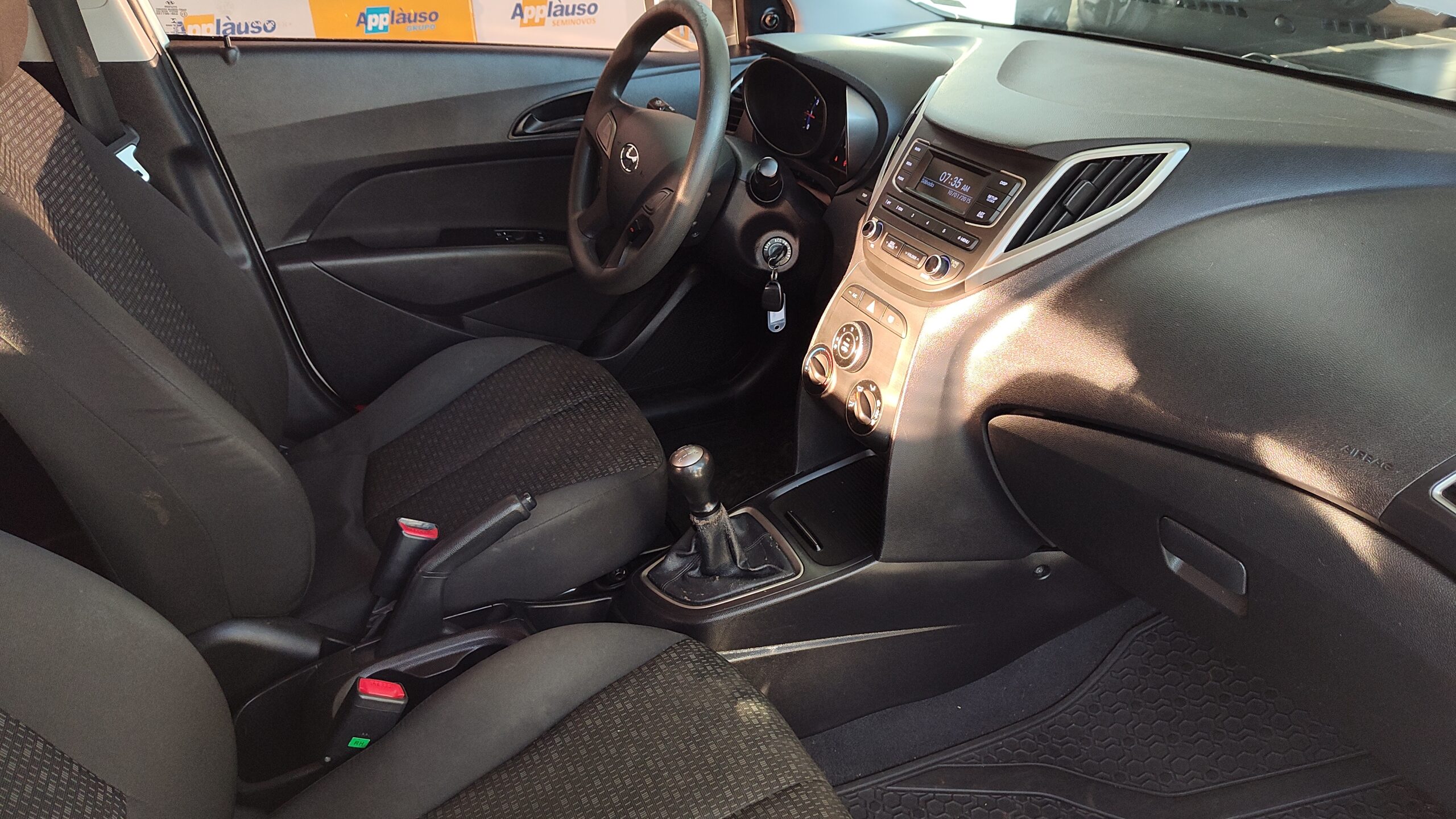 Hyundai Hb20 - 1.0 UNIQUE 12V FLEX 4P MANUAL