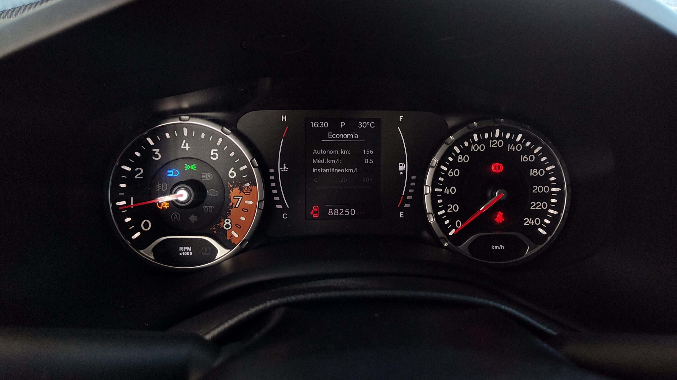 Jeep Renegade - 1.8 16V FLEX 4P AUTOMÁTICO