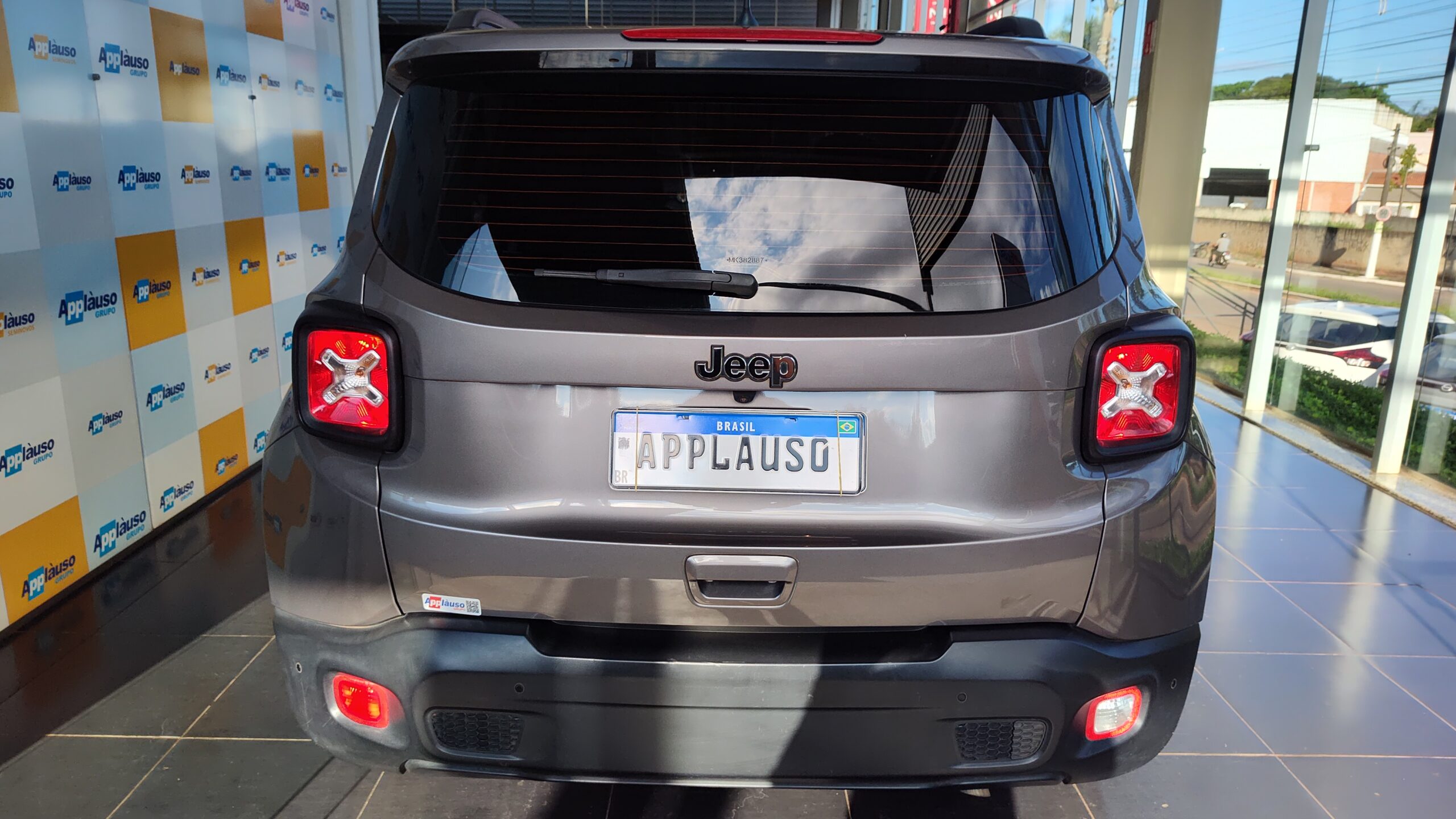 Jeep Renegade - 1.8 16V FLEX 4P AUTOMÁTICO