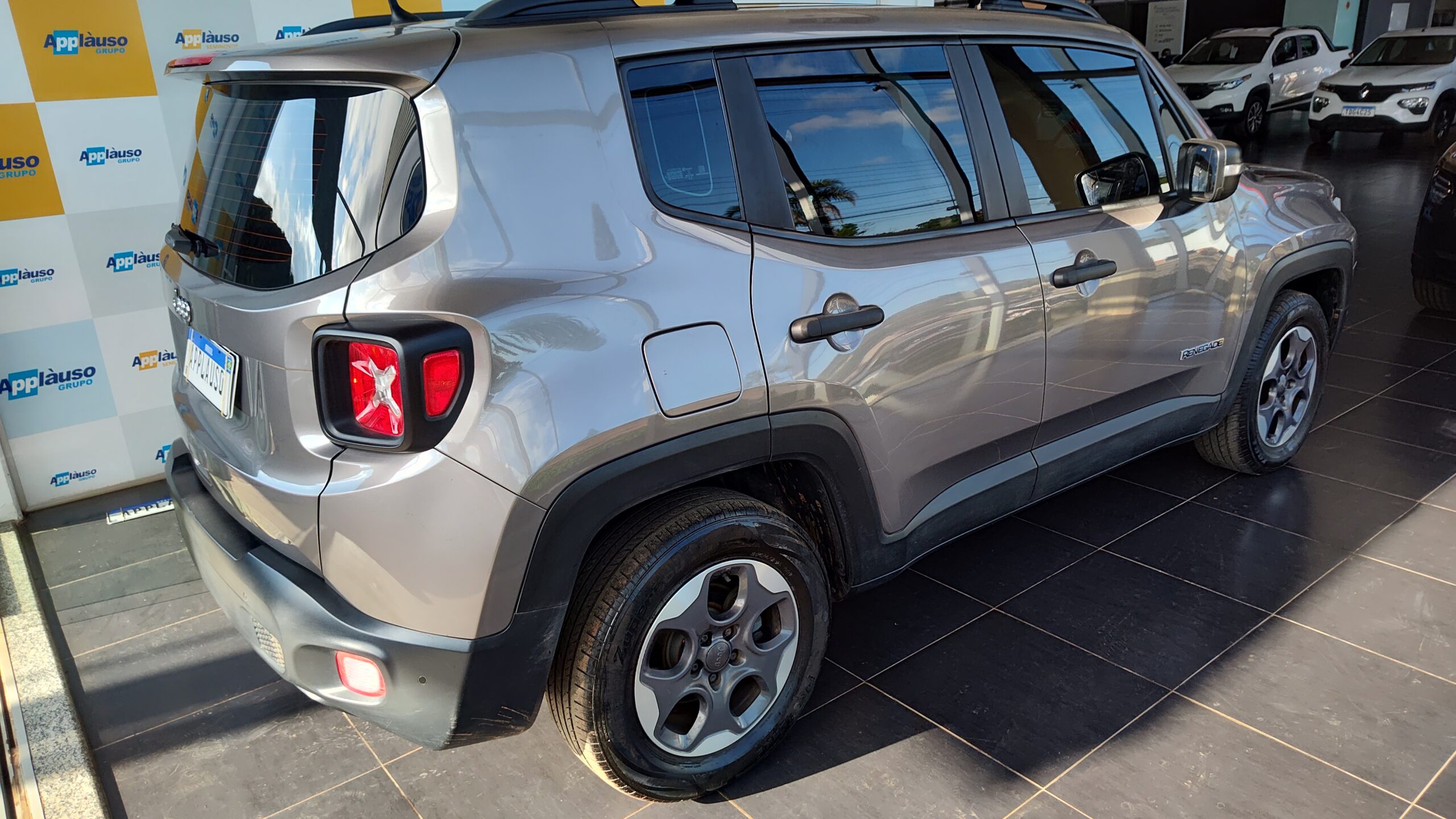 Jeep Renegade - 1.8 16V FLEX 4P AUTOMÁTICO