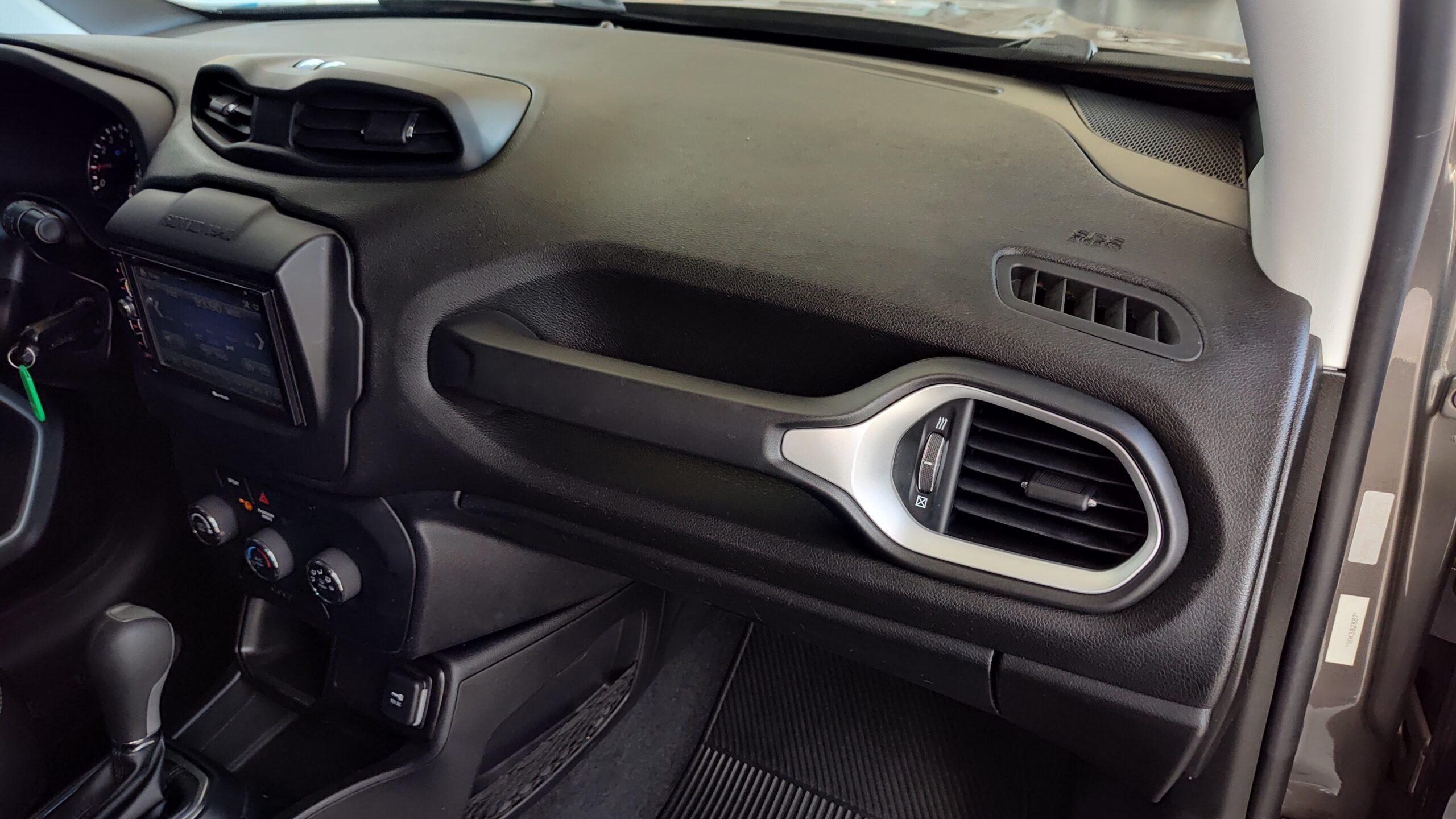 Jeep Renegade - 1.8 16V FLEX 4P AUTOMÁTICO