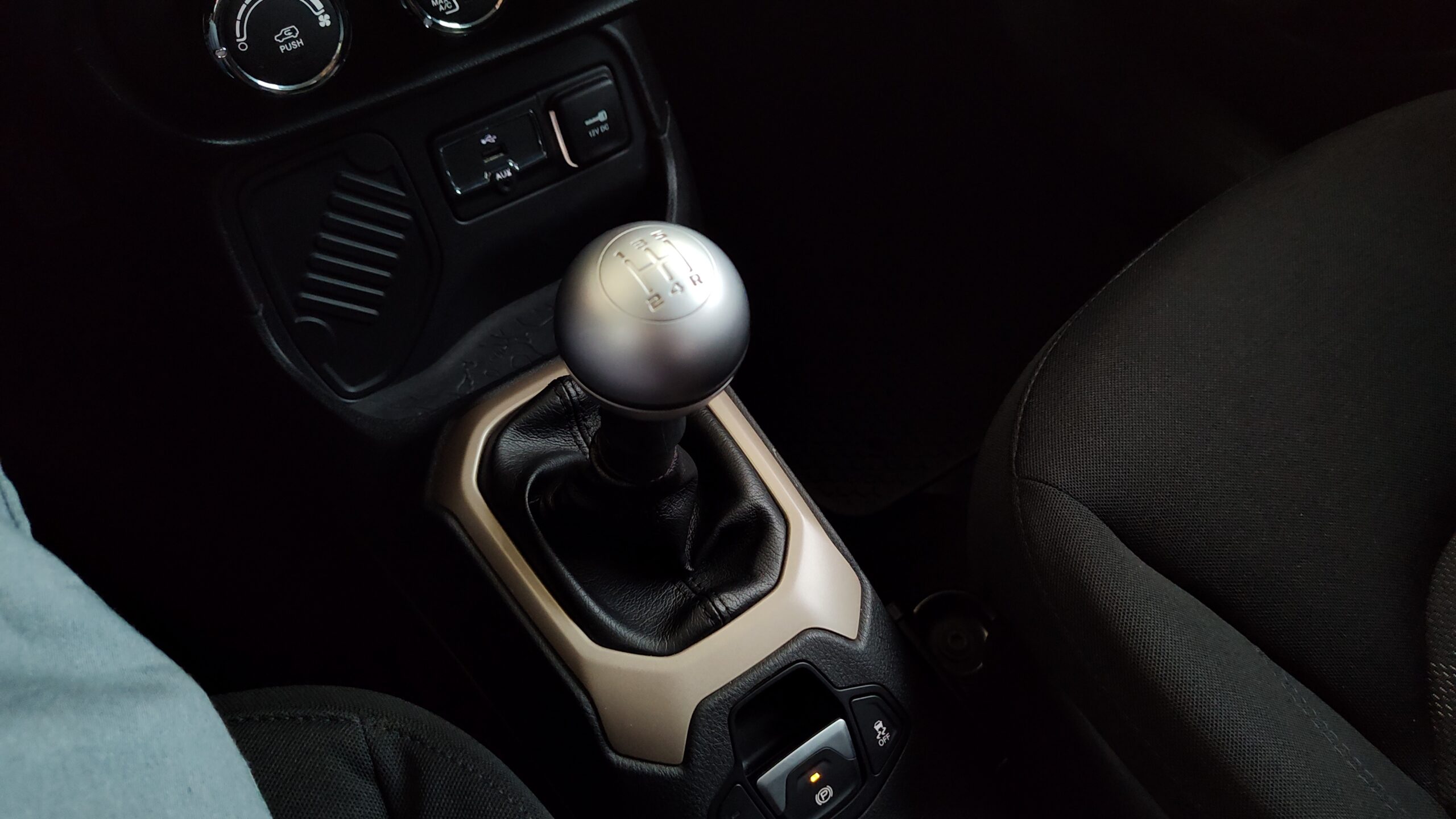 Jeep Renegade - 1.8 16V FLEX SPORT 4P MANUAL