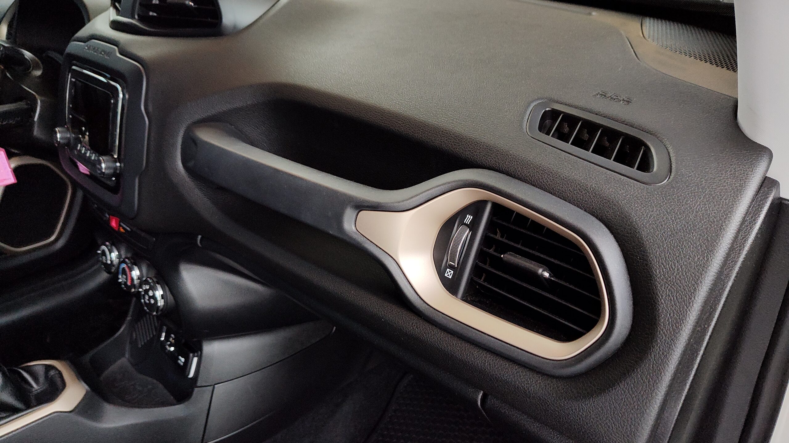 Jeep Renegade - 1.8 16V FLEX SPORT 4P MANUAL