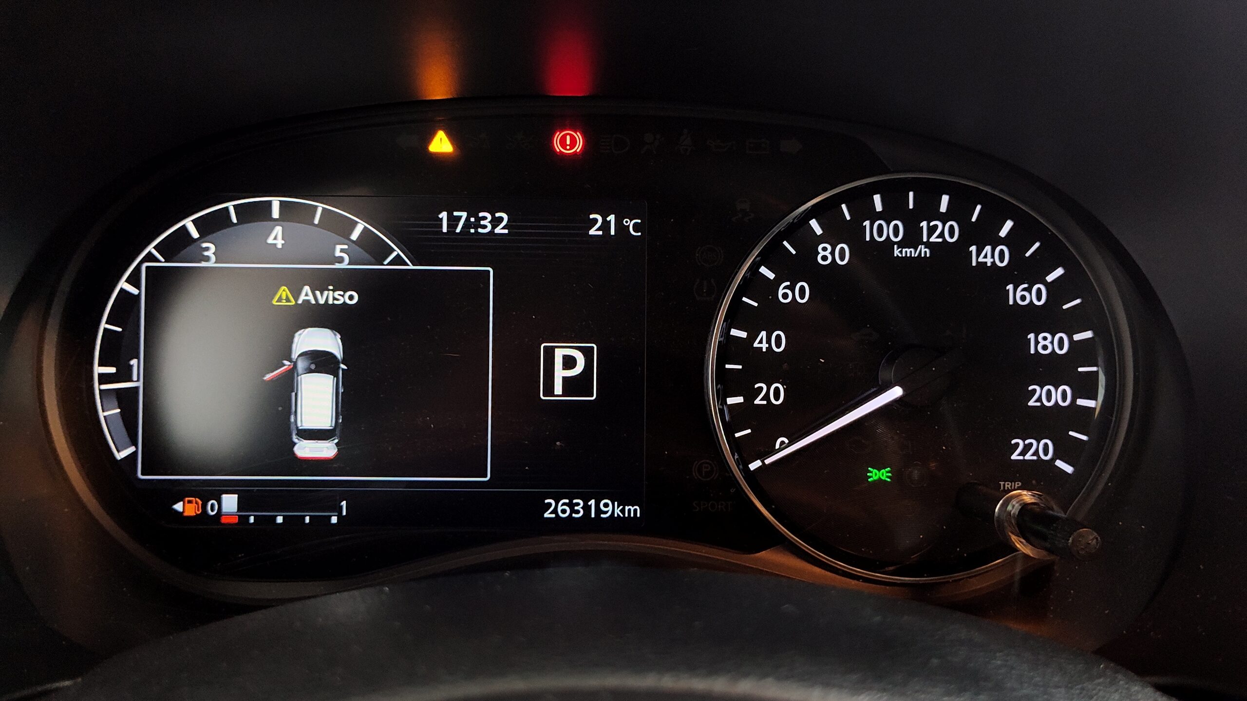 Nissan Kicks - 1.6 16V FLEXSTART ADVANCE XTRONIC